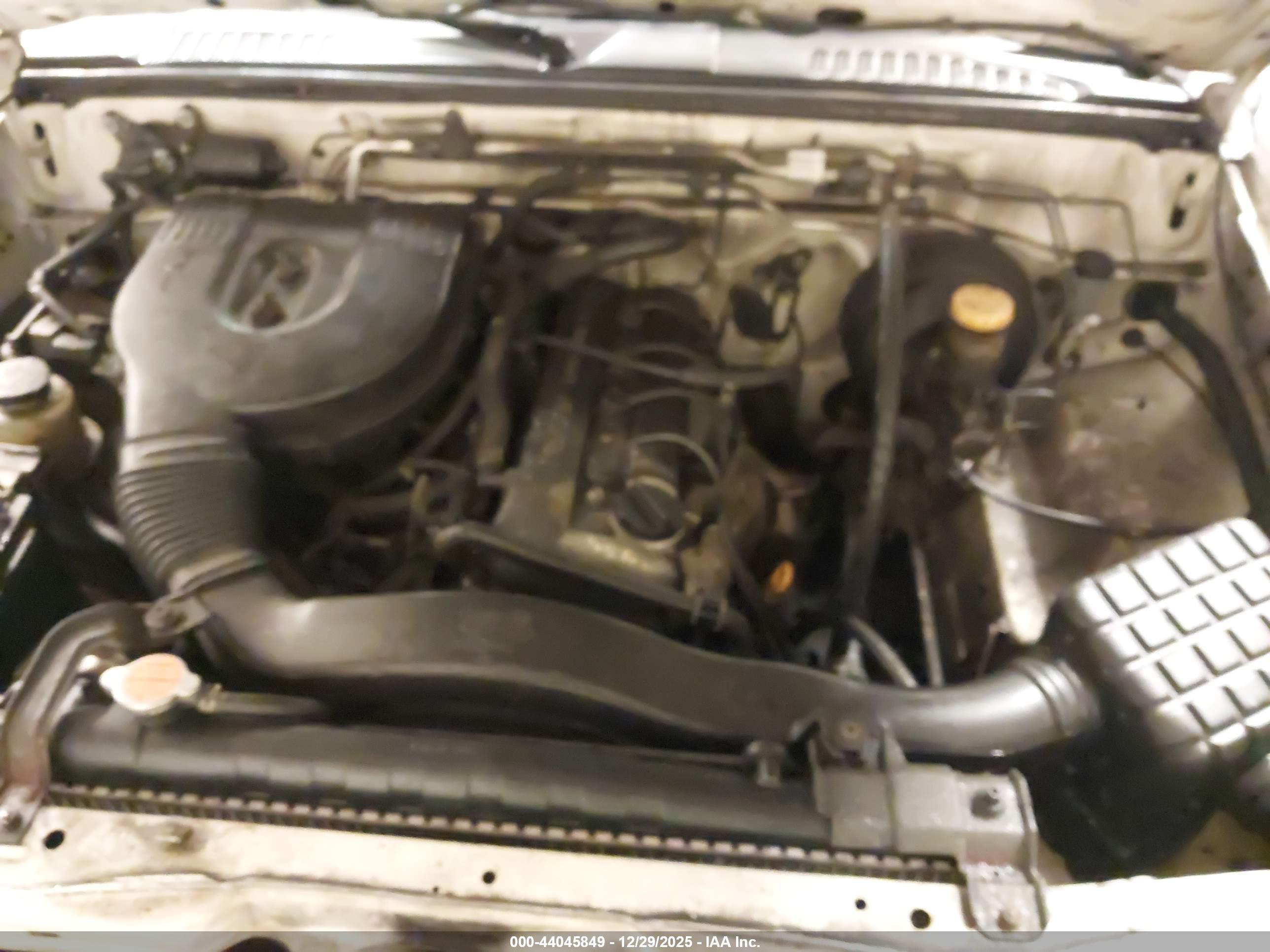 NISSAN FRONTIER image 10