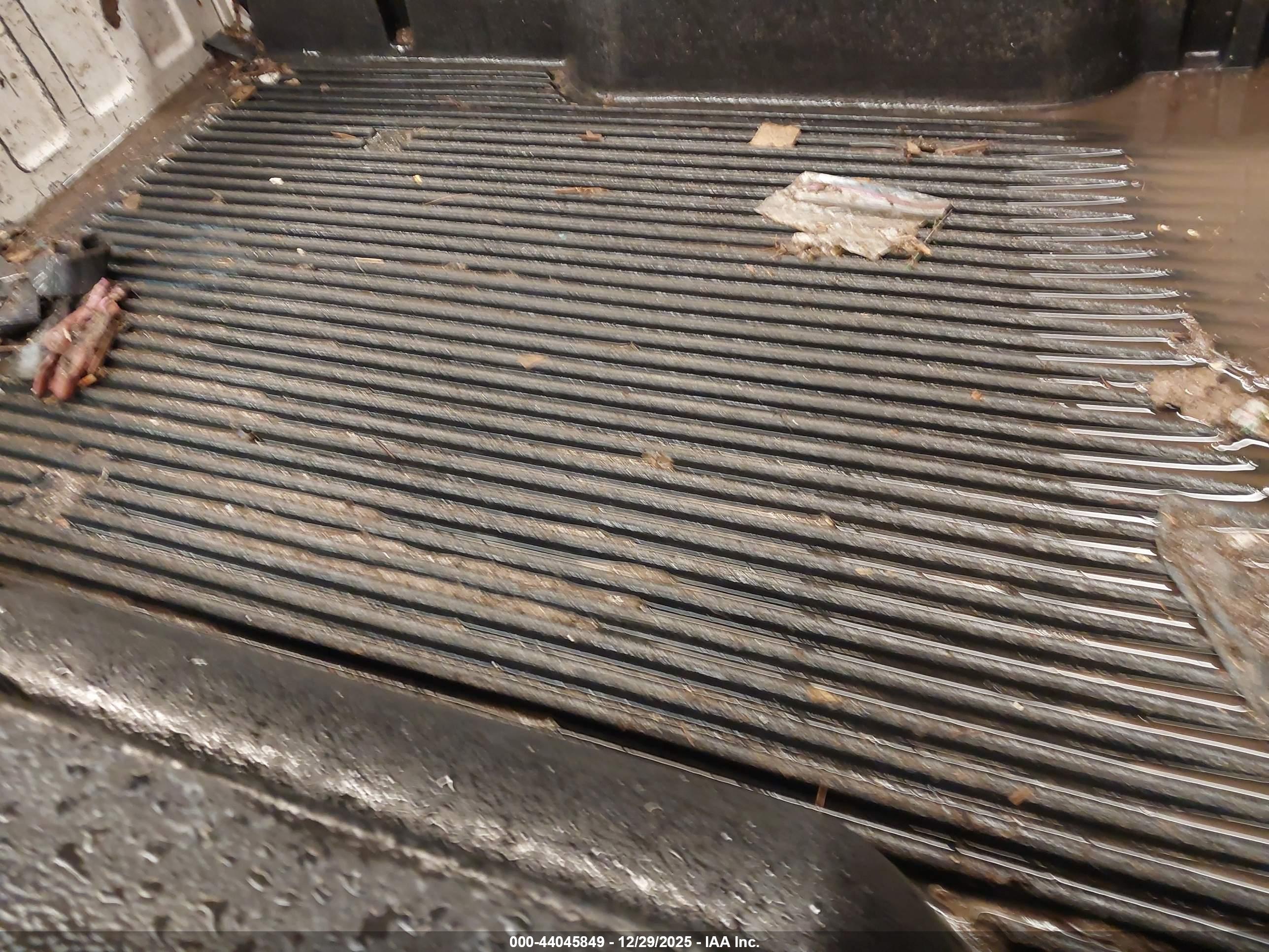 NISSAN FRONTIER image 8