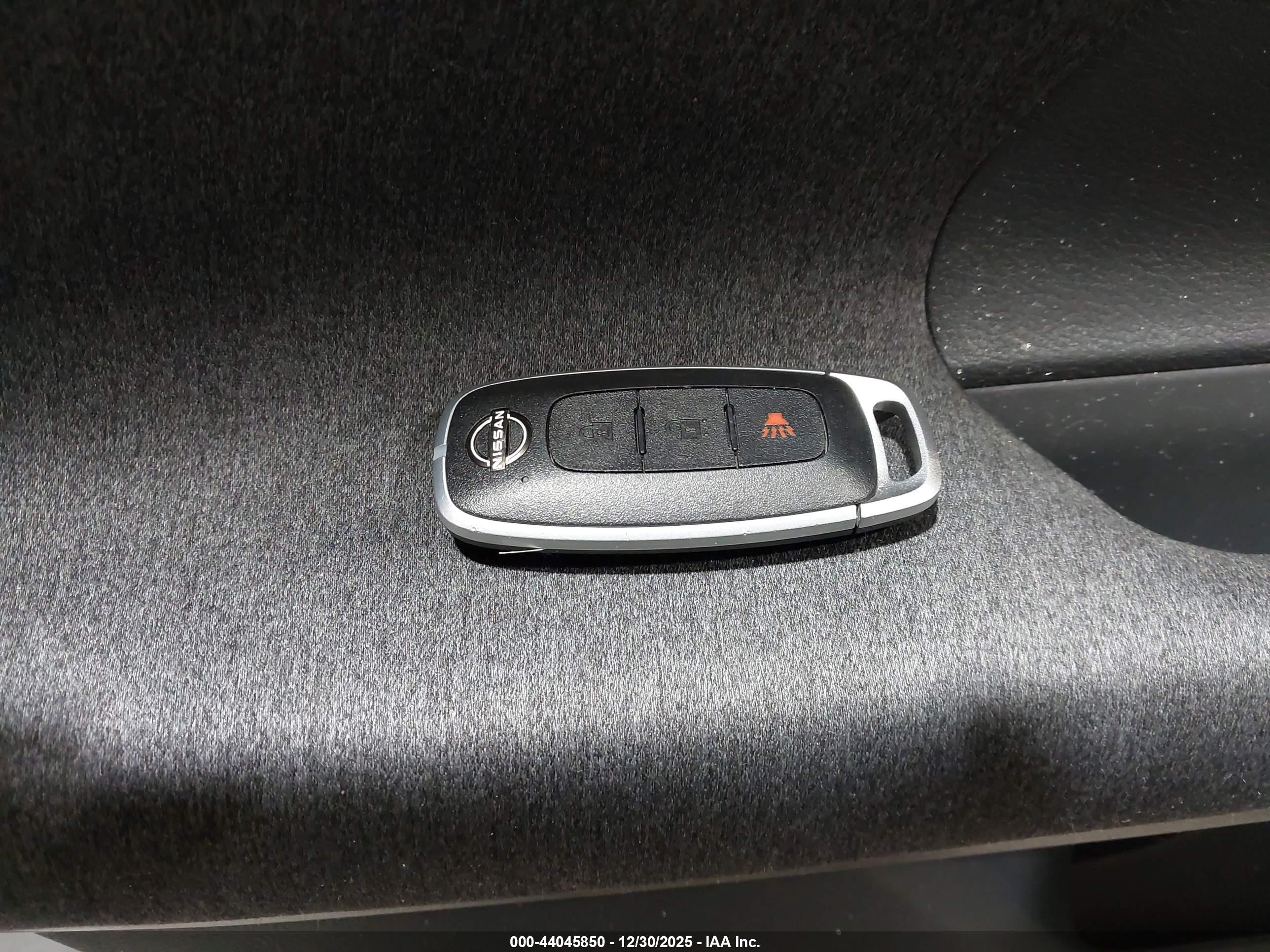 NISSAN KICKS image 11