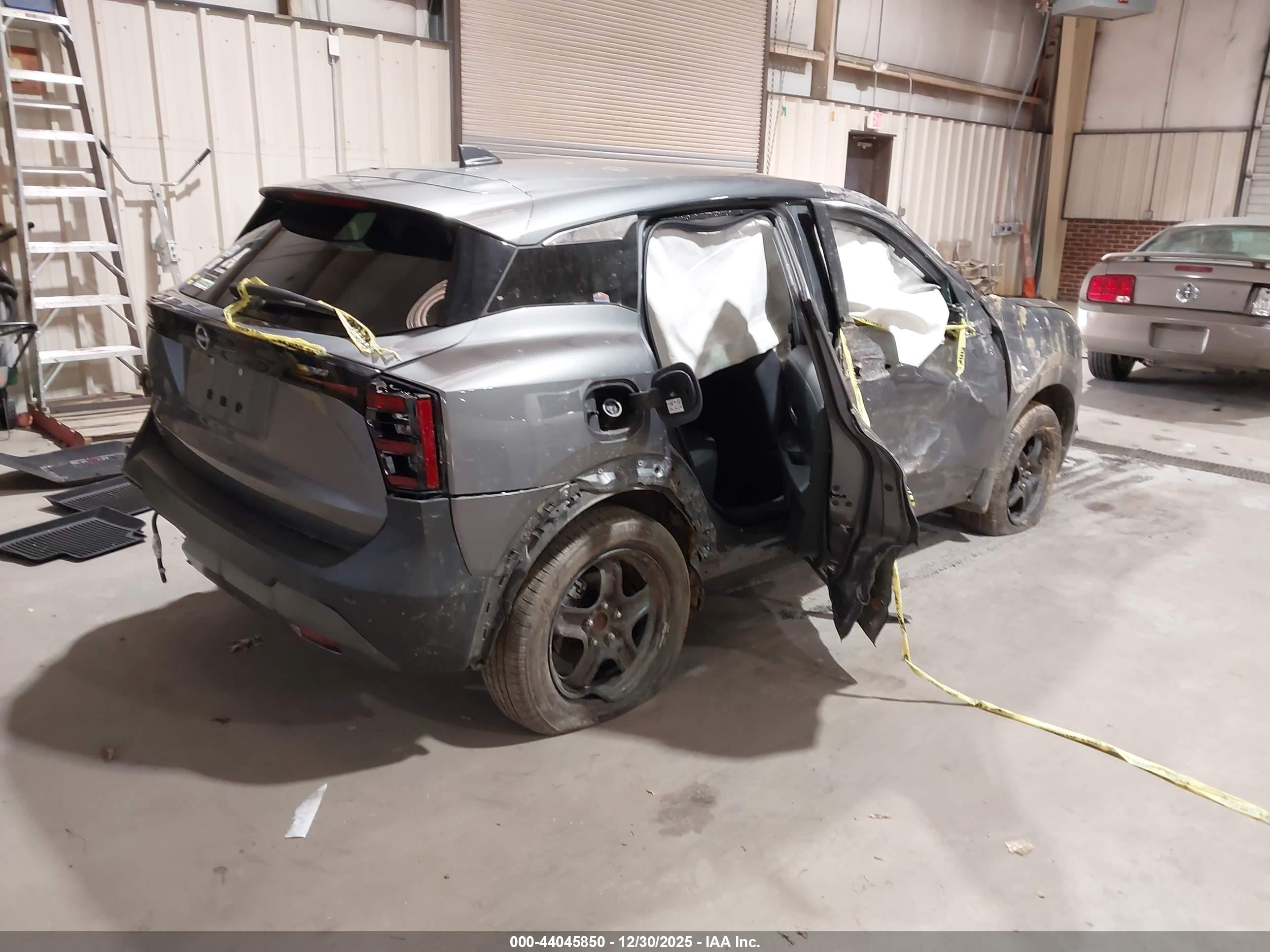 NISSAN KICKS image 4