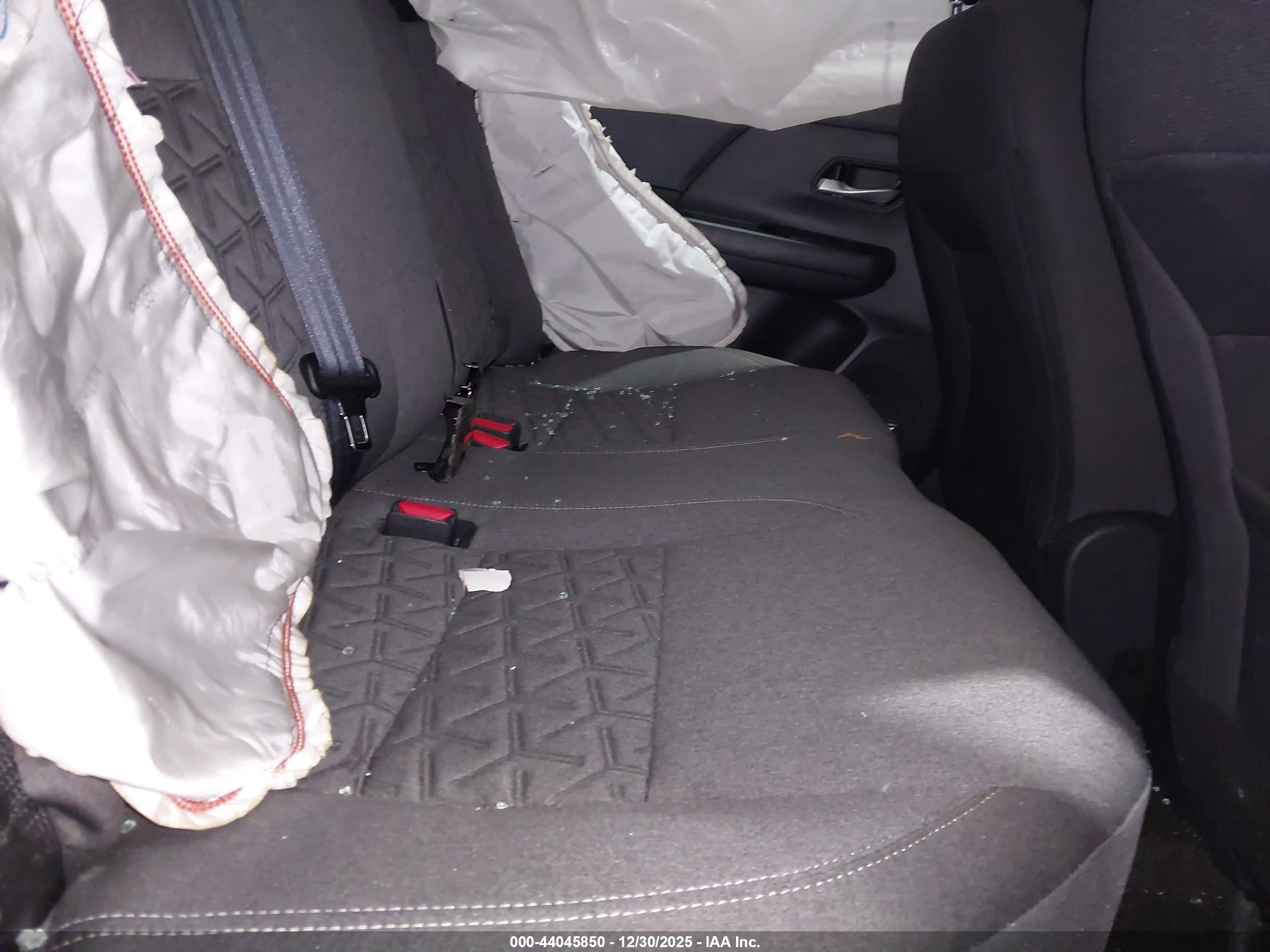 NISSAN KICKS image 8