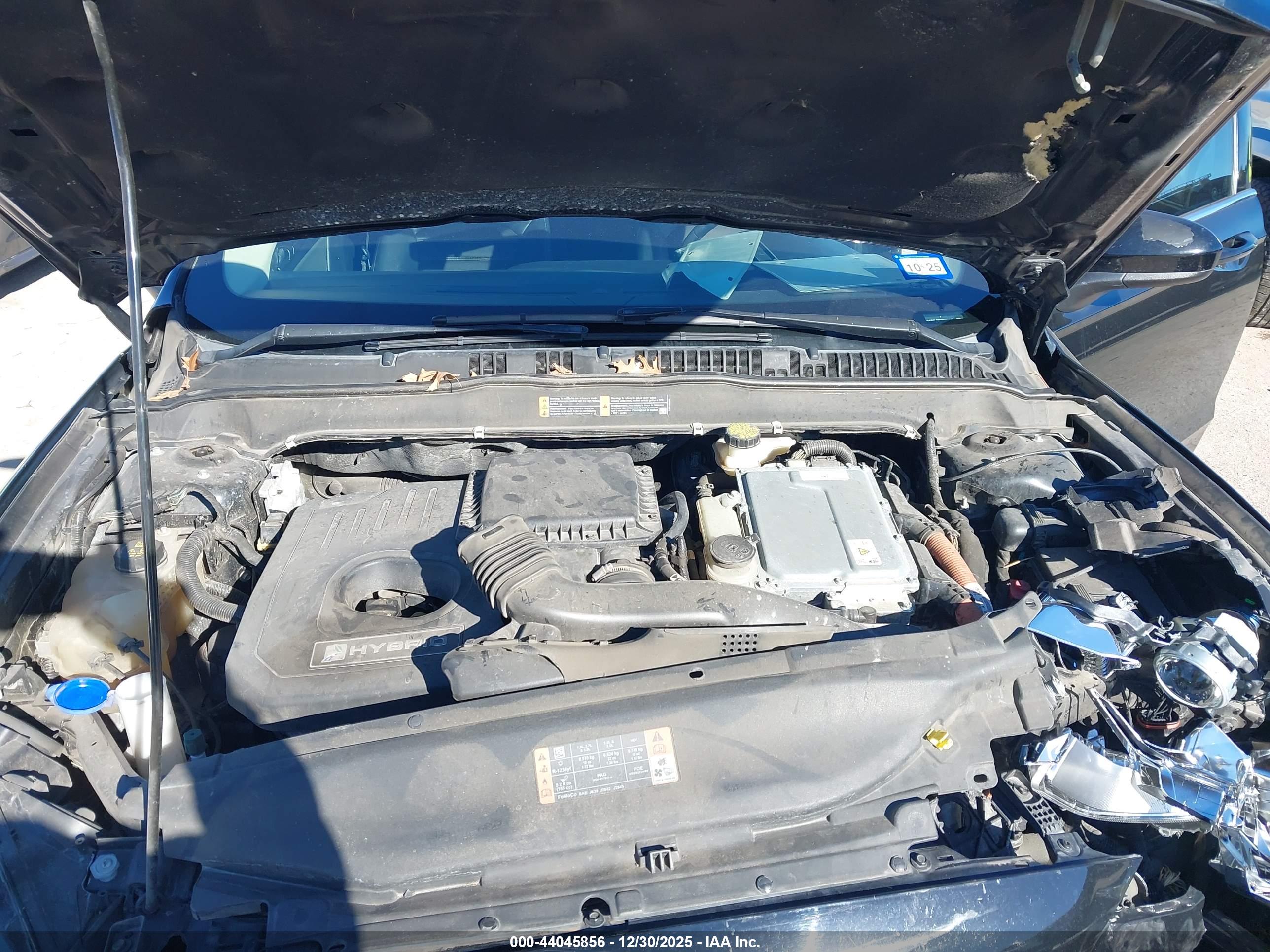 FORD FUSION image 10
