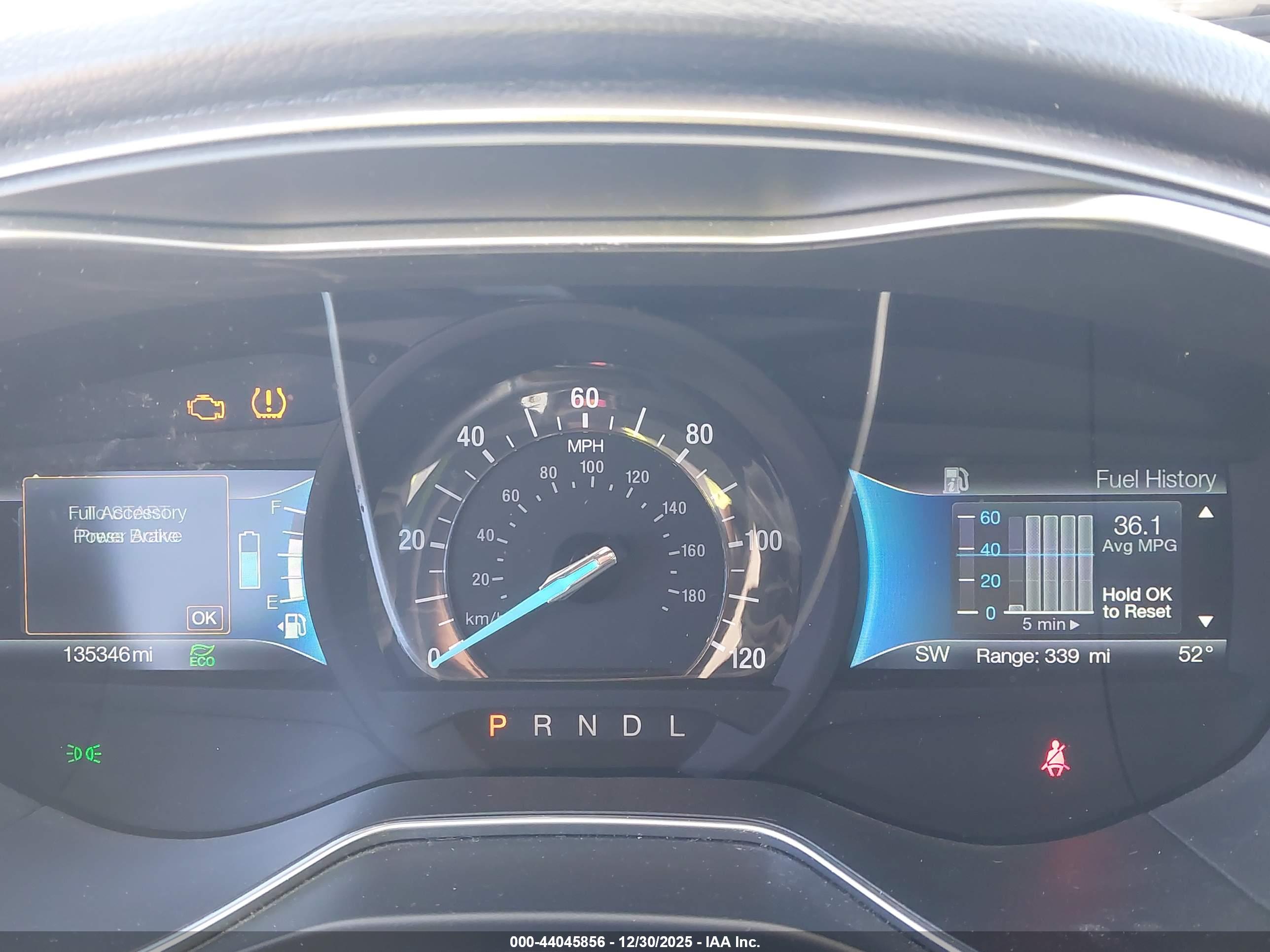 FORD FUSION image 7