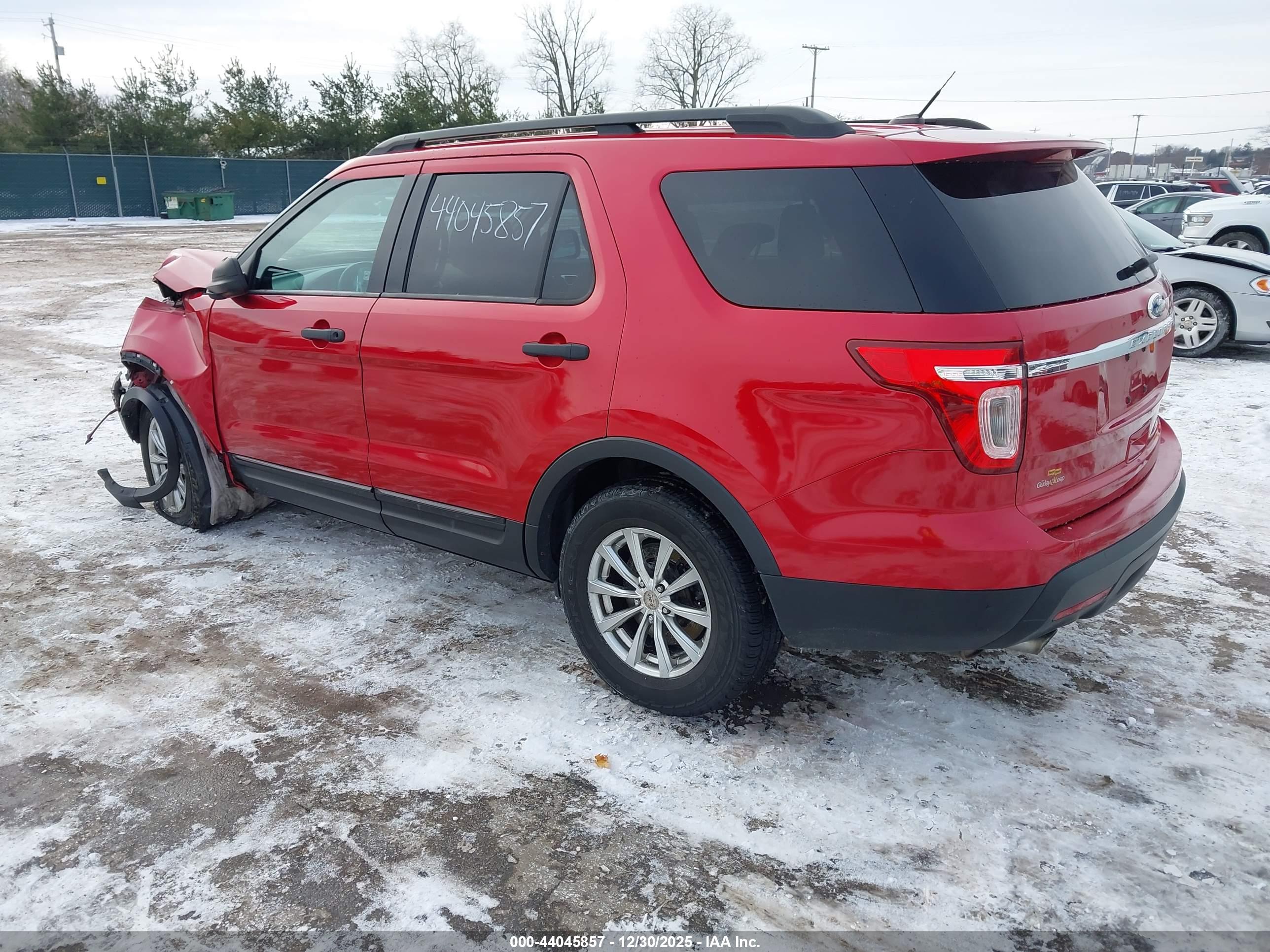 FORD EXPLORER image 3