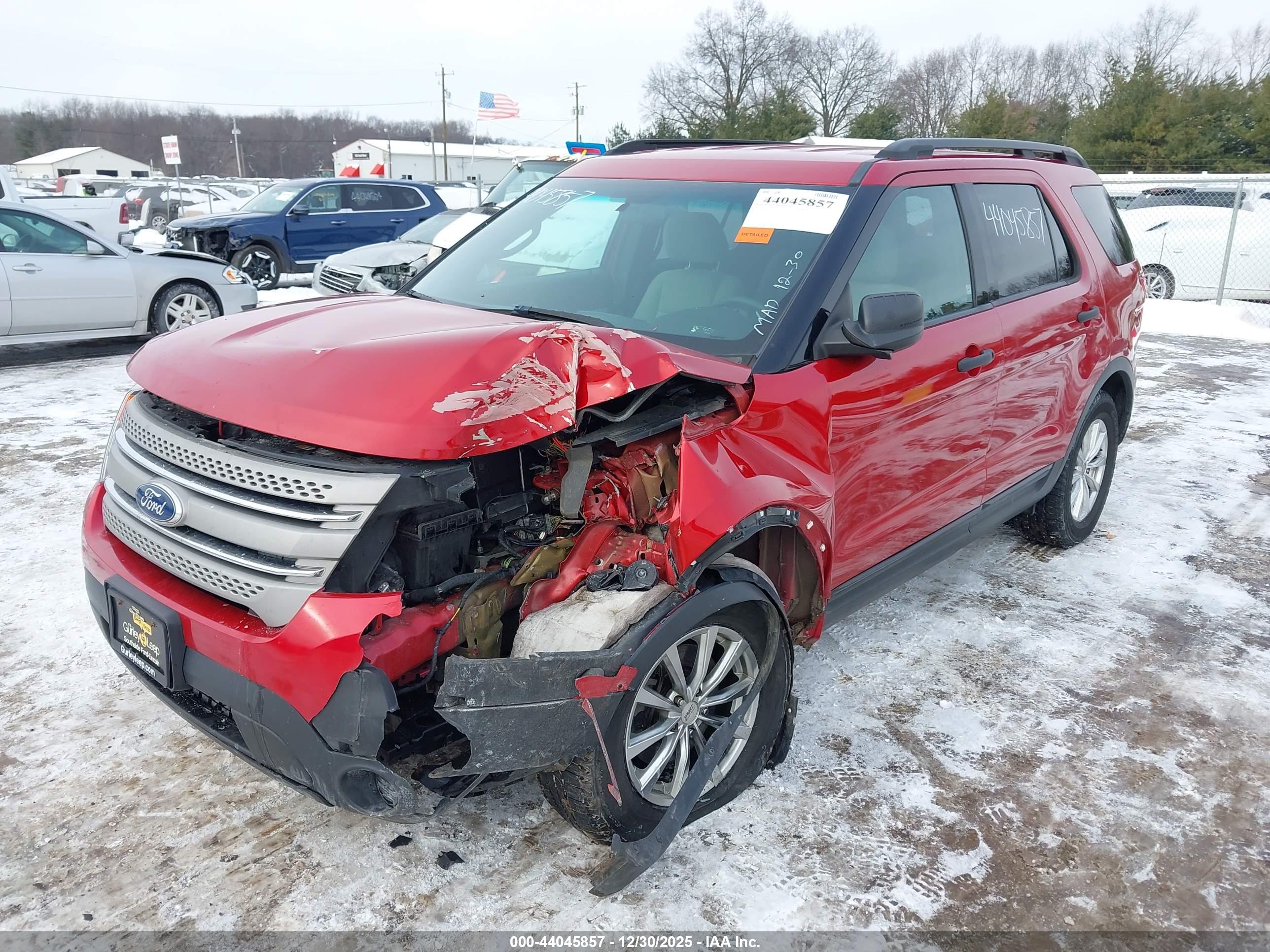 FORD EXPLORER image 6