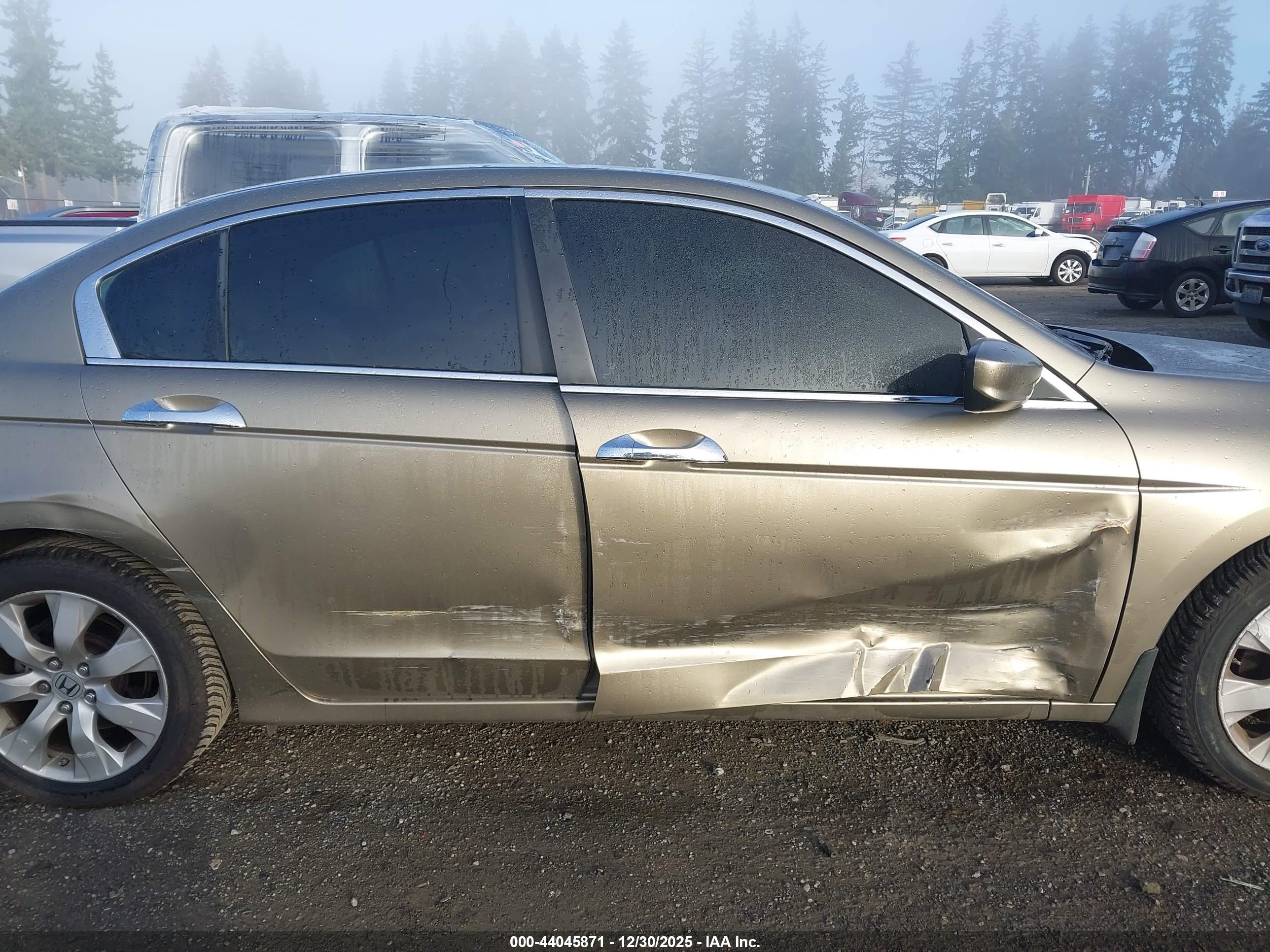 HONDA ACCORD image 6