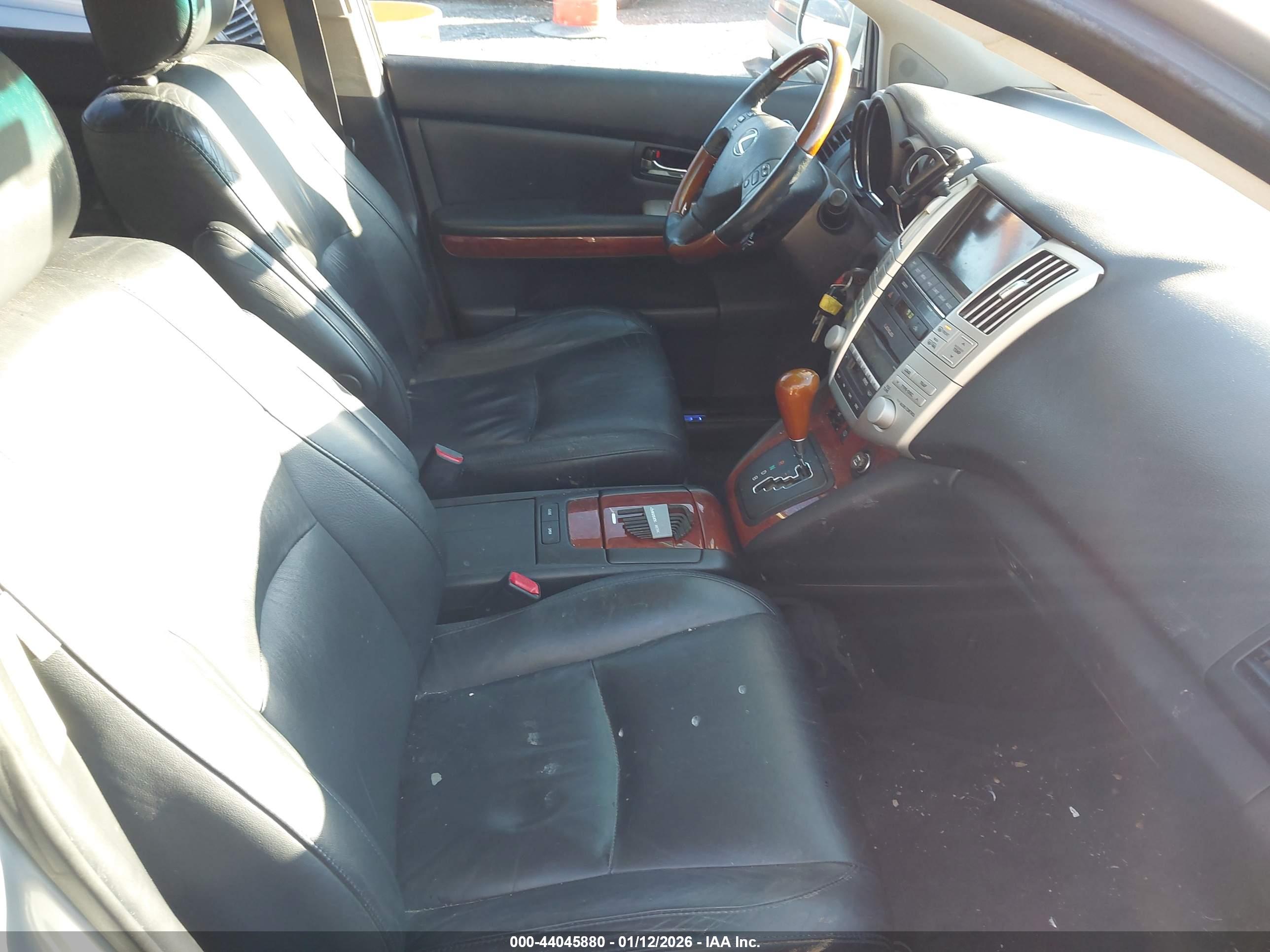 LEXUS RX image 5