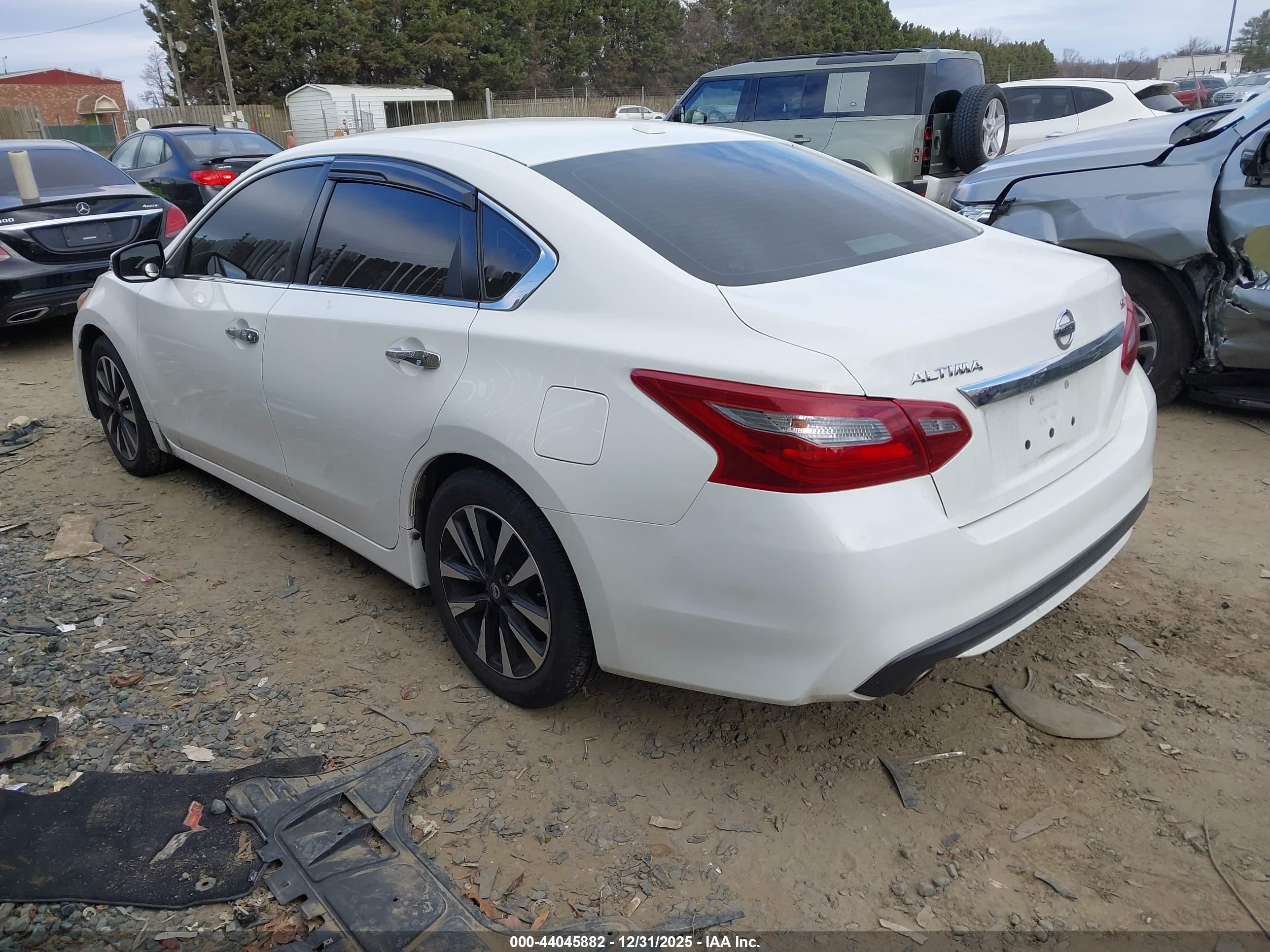 NISSAN ALTIMA image 3