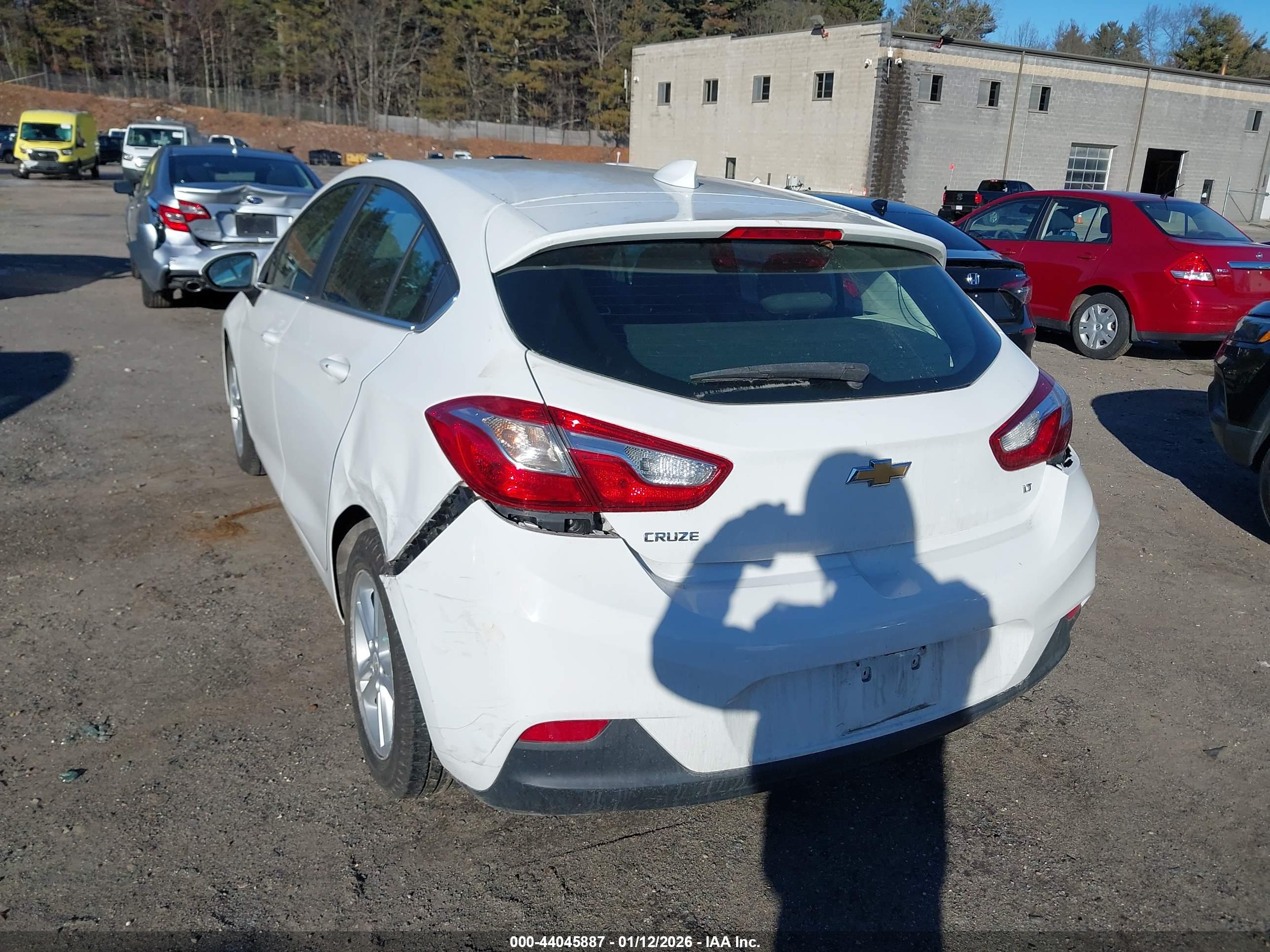 CHEVROLET CRUZE image 6
