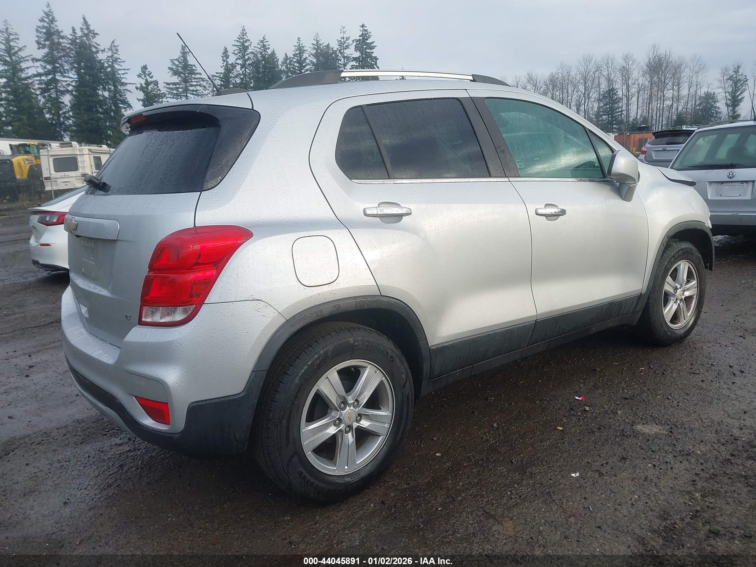 CHEVROLET TRAX image 4
