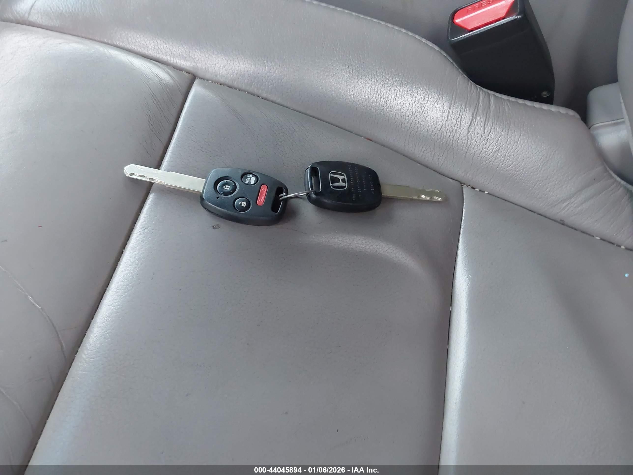 HONDA PILOT image 11