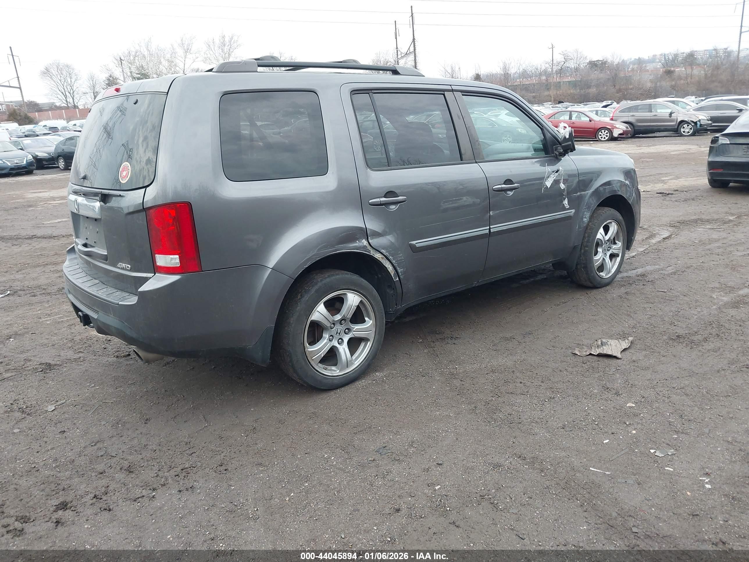 HONDA PILOT image 4