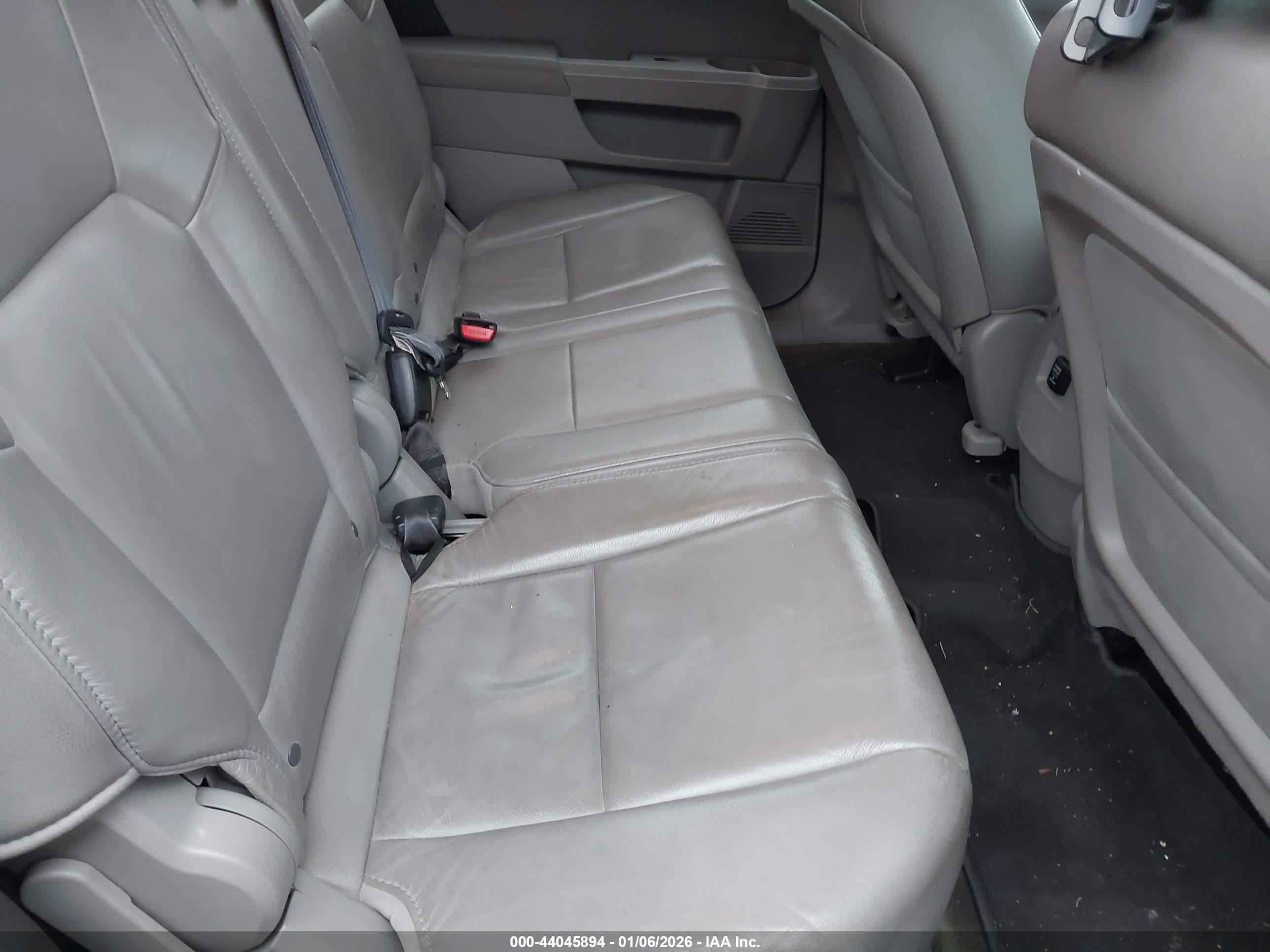 HONDA PILOT image 8