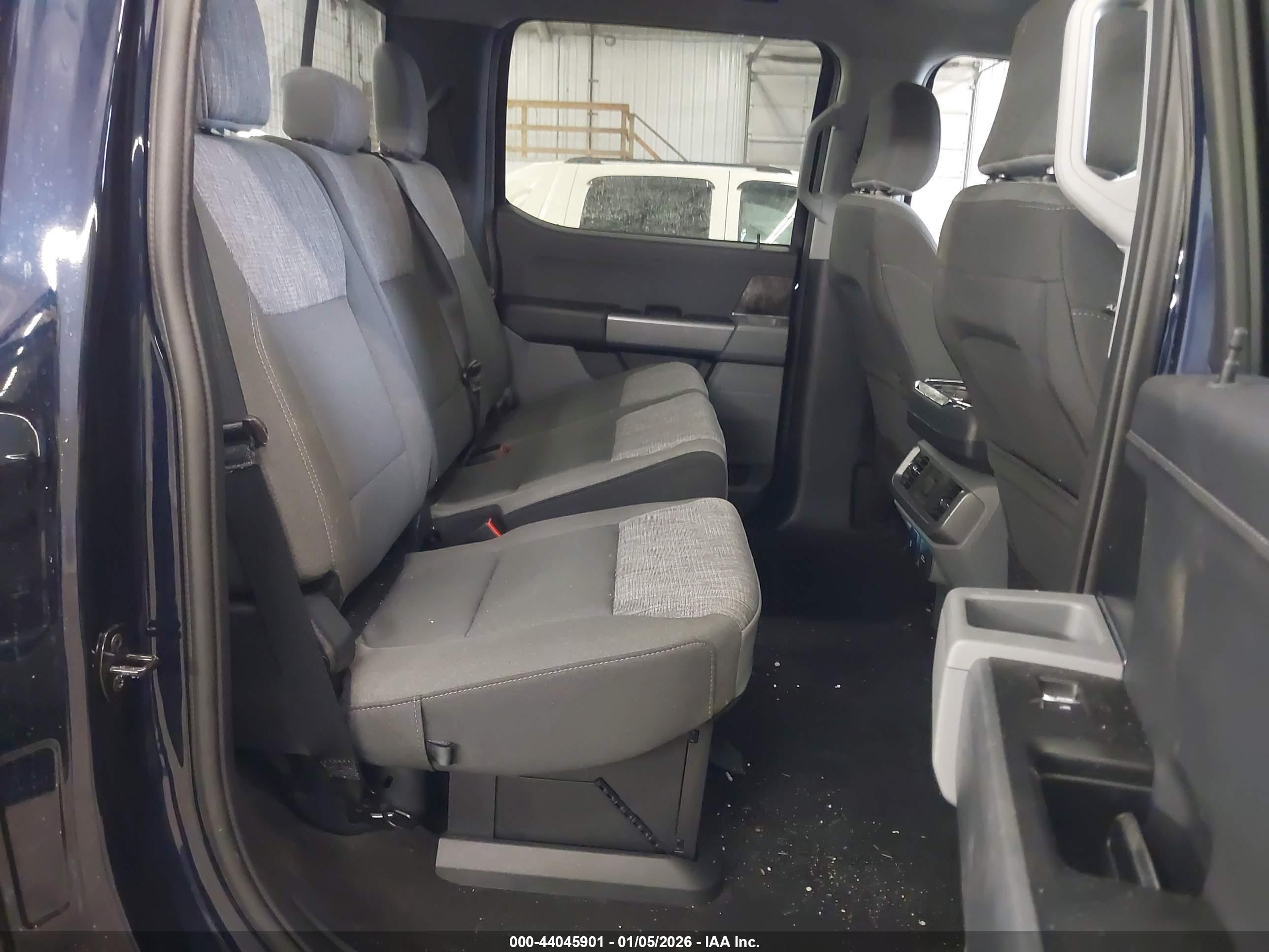 FORD F-150 image 8