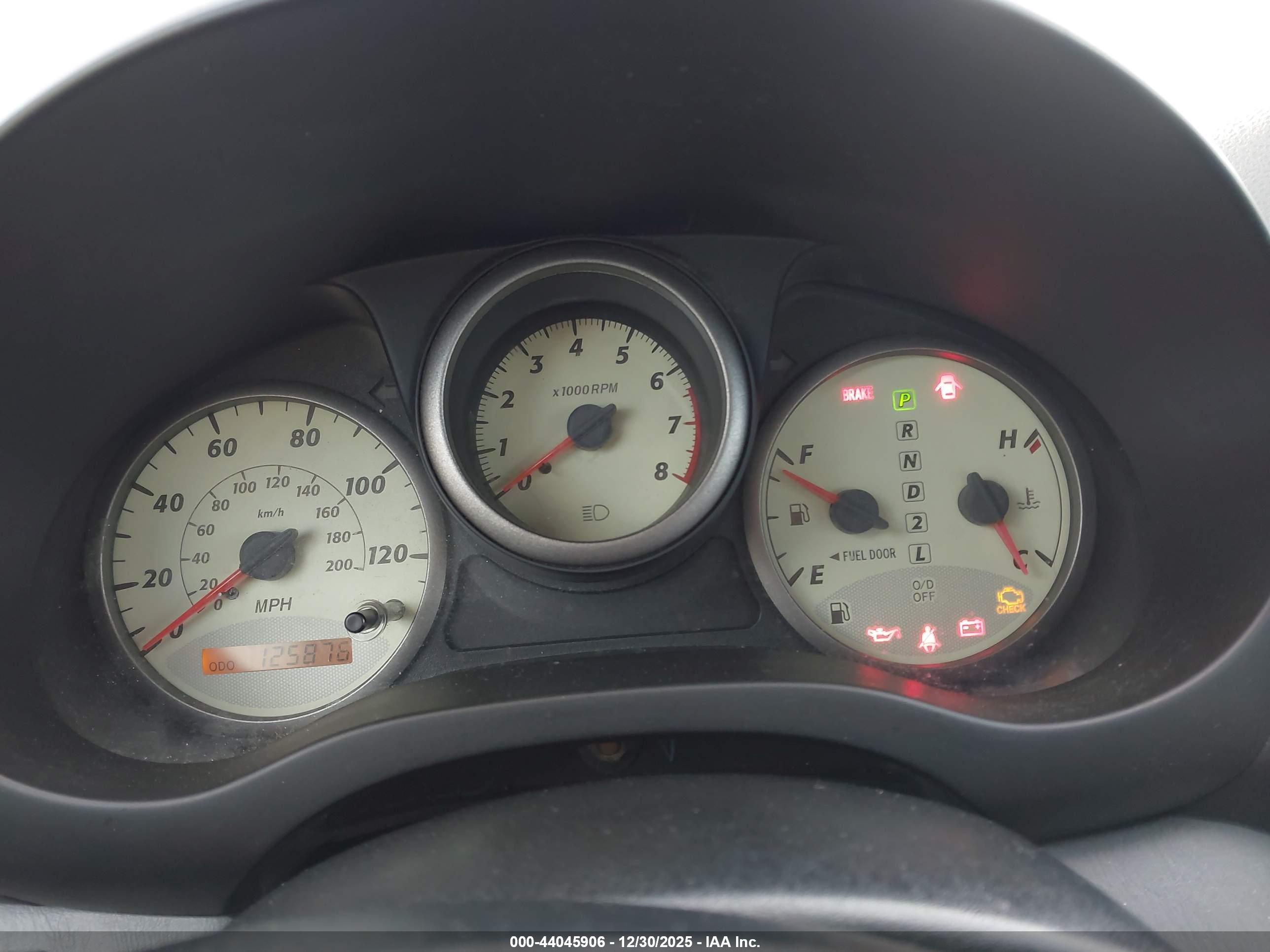 TOYOTA RAV4 image 7