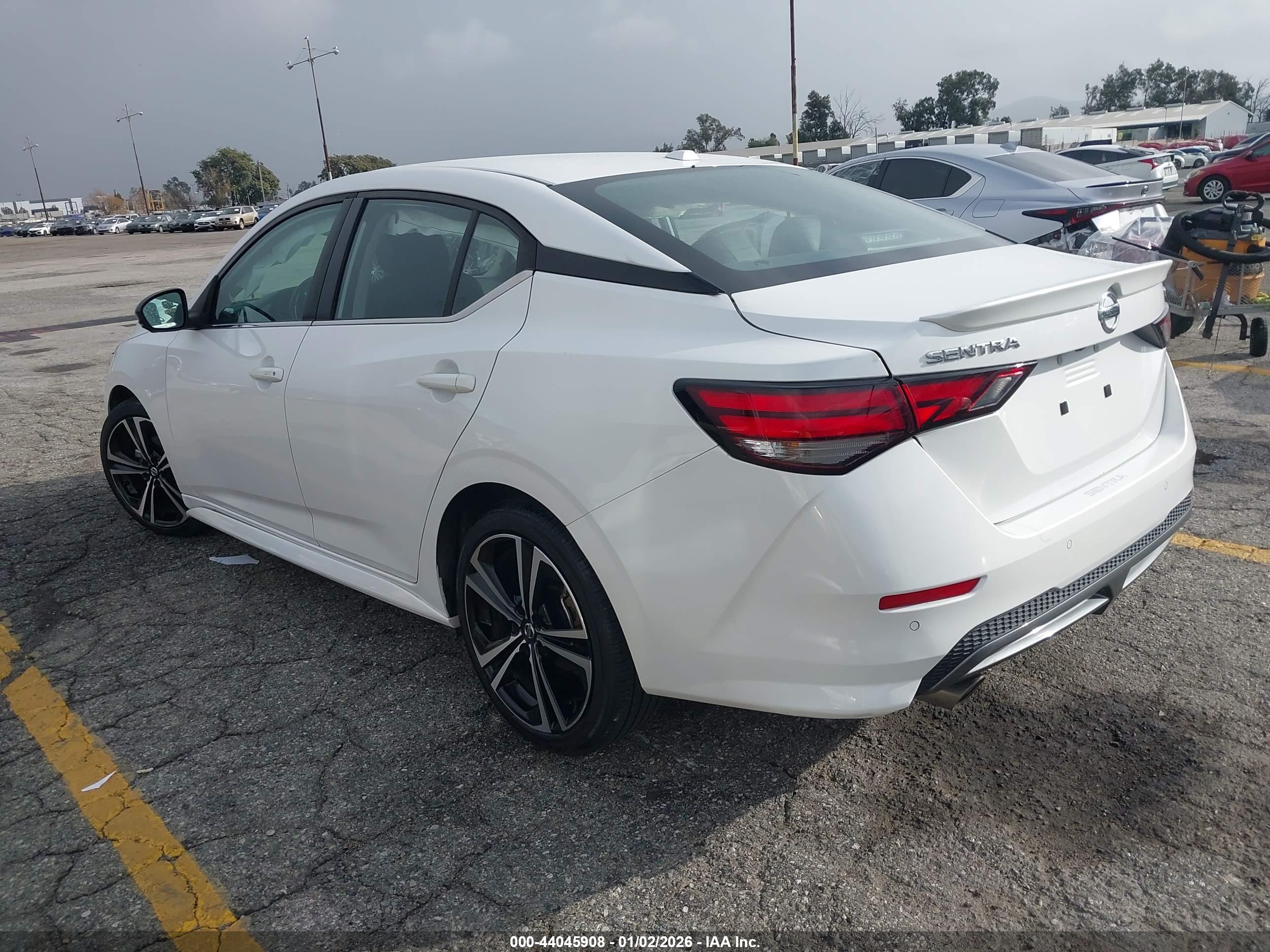 NISSAN SENTRA image 3