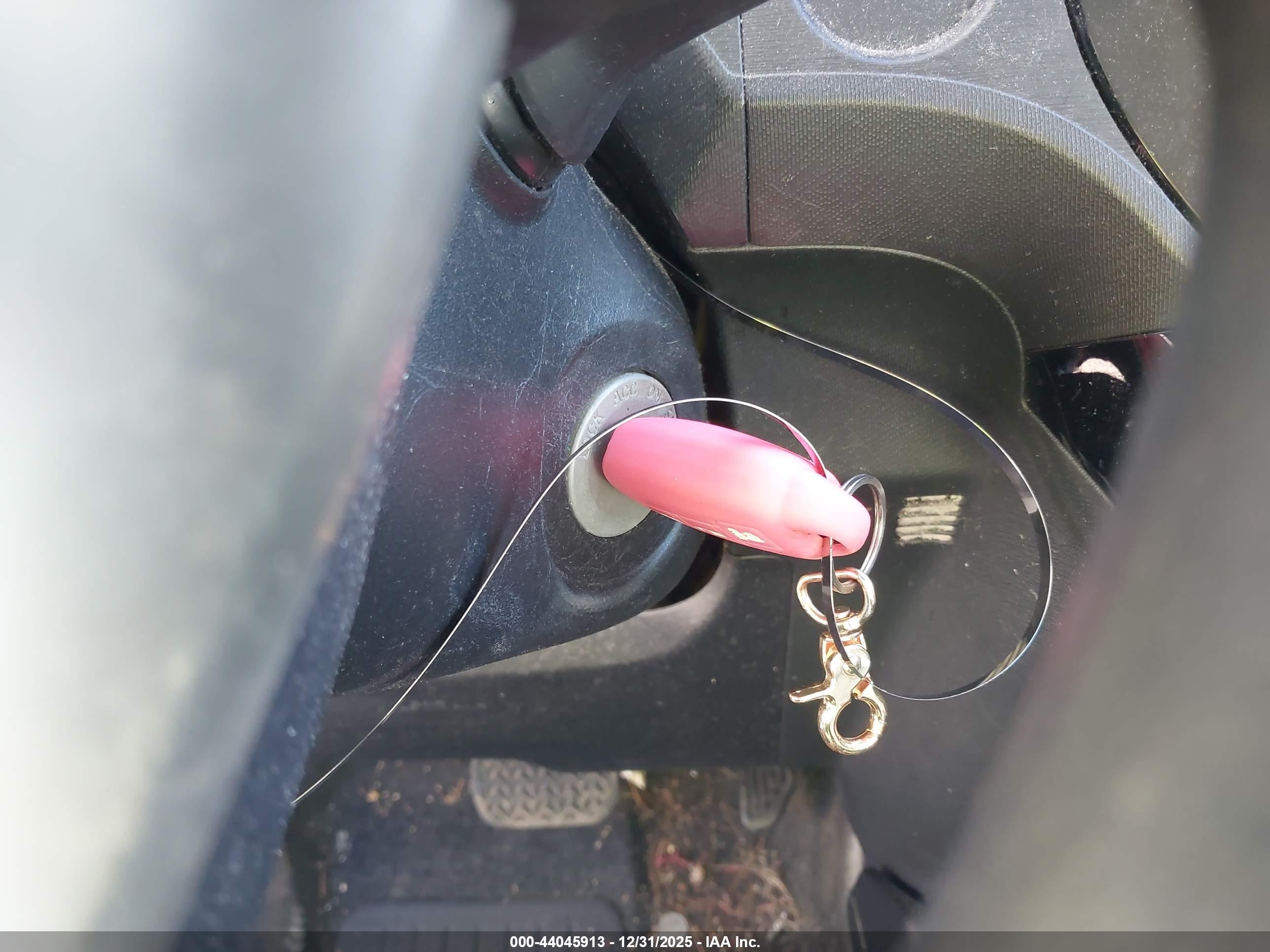 TOYOTA PRIUS image 11