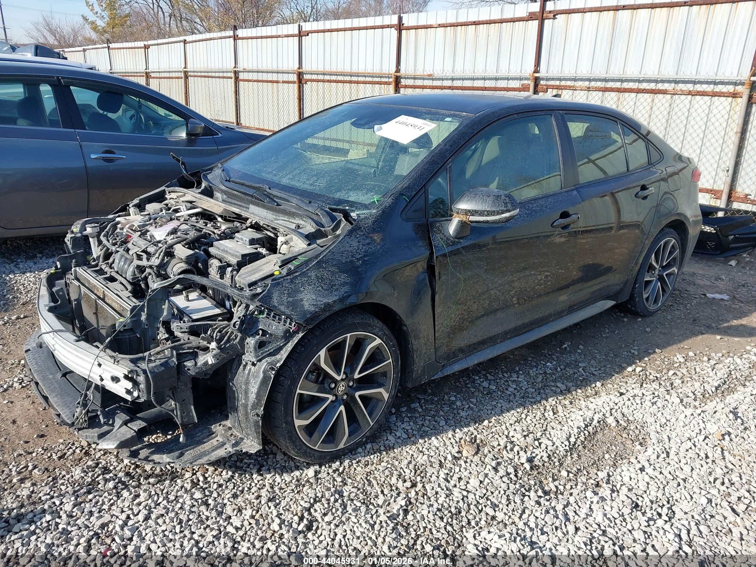 TOYOTA COROLLA image 2