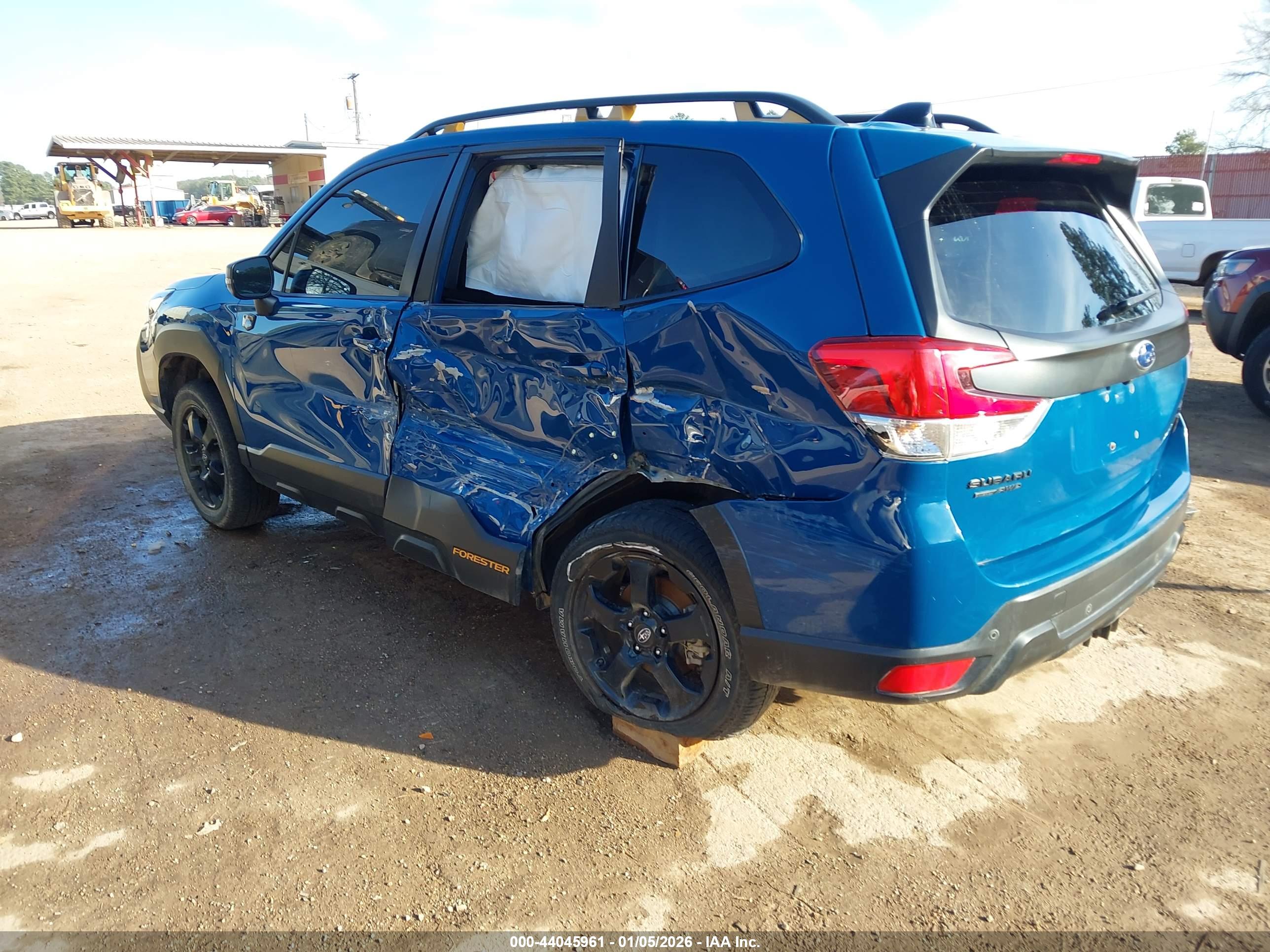 SUBARU FORESTER image 3