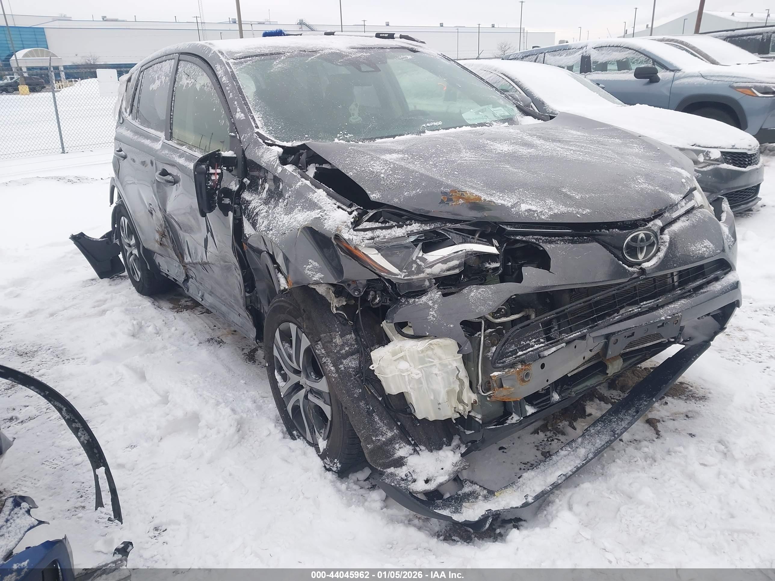 TOYOTA RAV4 image 6