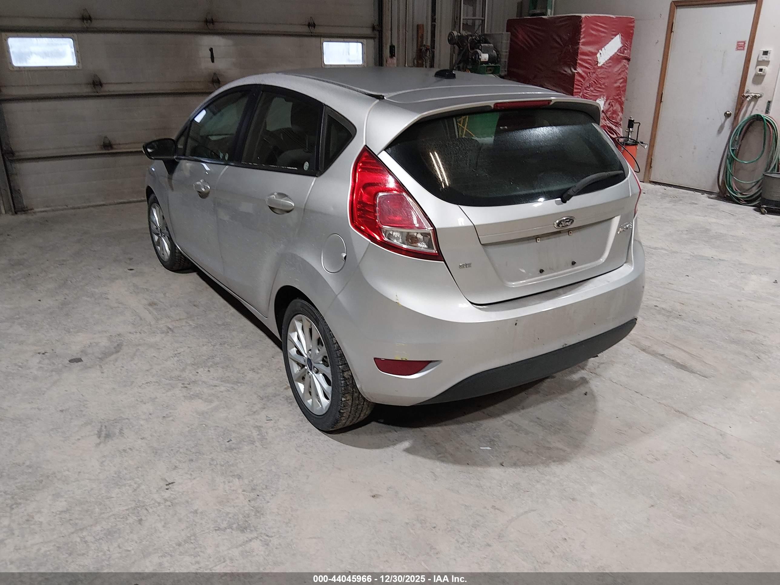 FORD FIESTA image 3