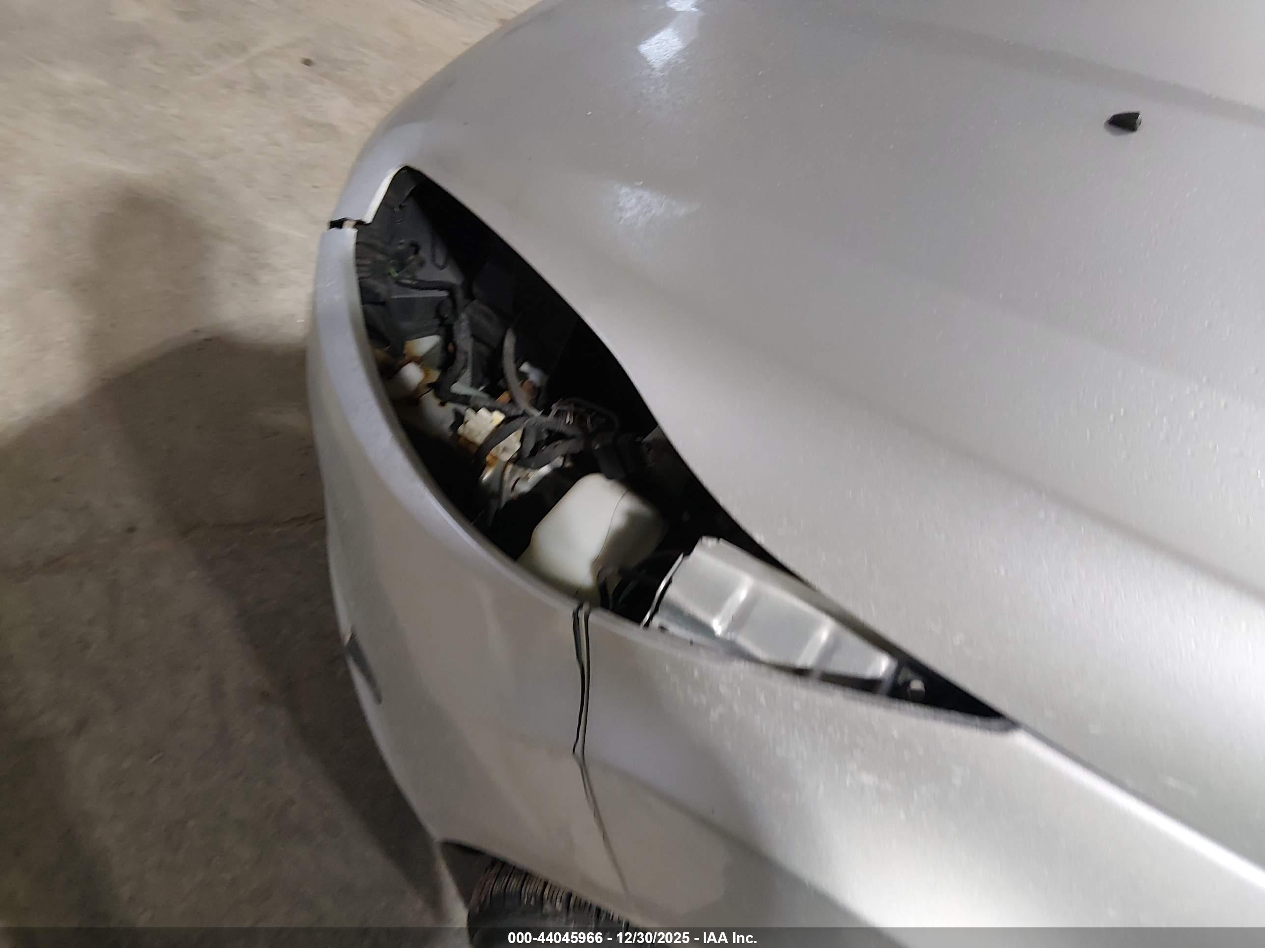 FORD FIESTA image 6