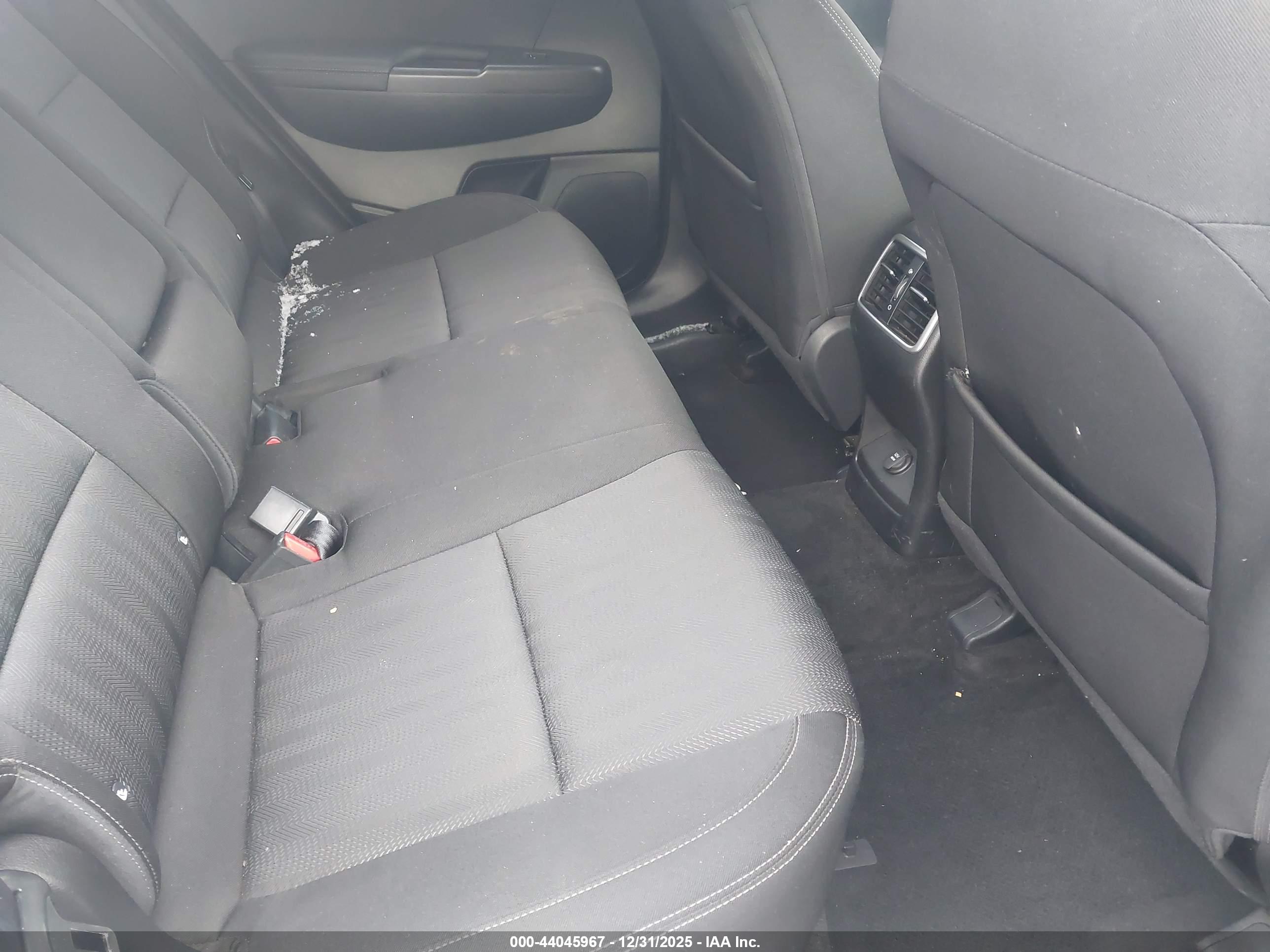 KIA SPORTAGE image 8
