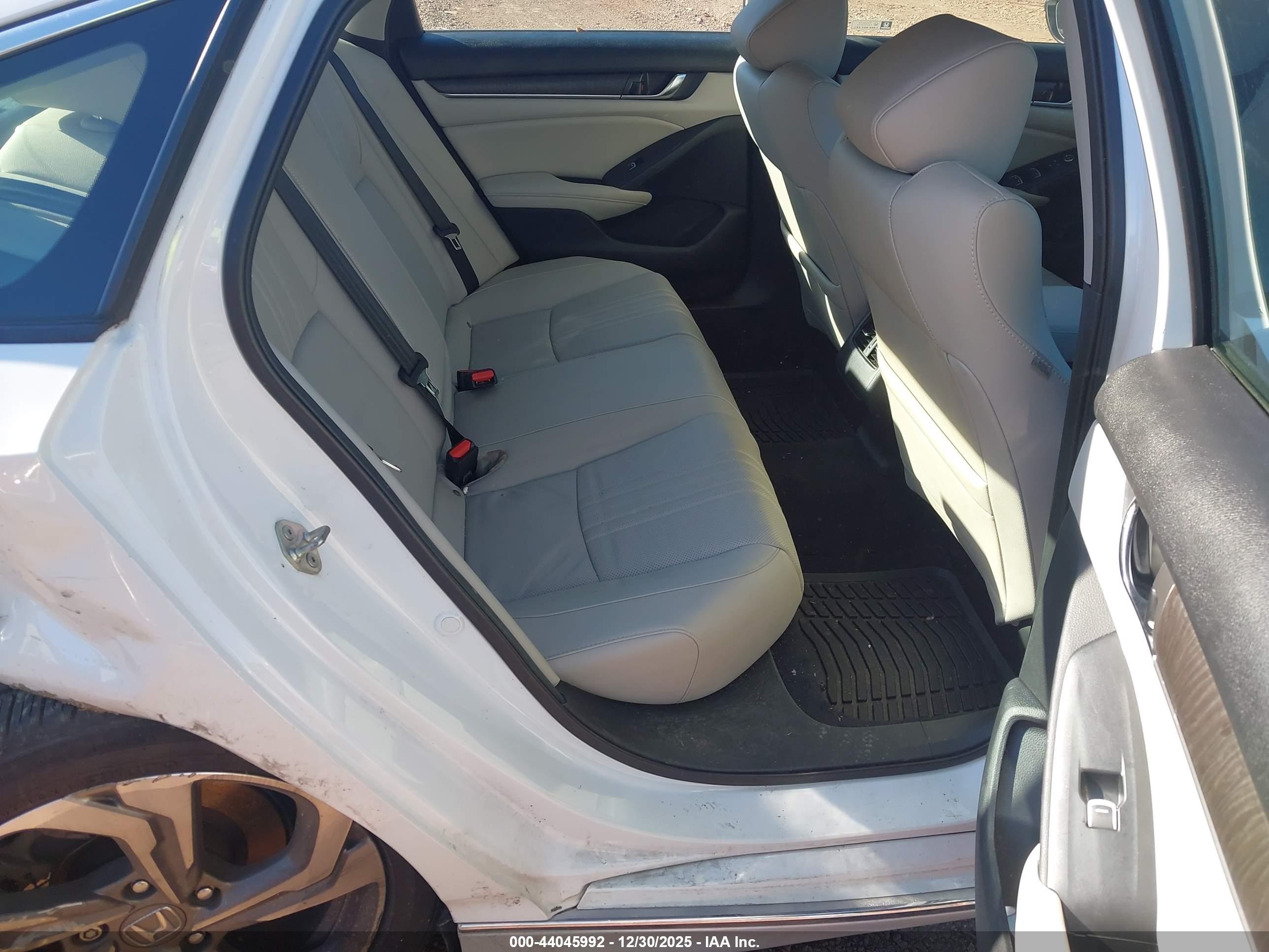 HONDA ACCORD image 8