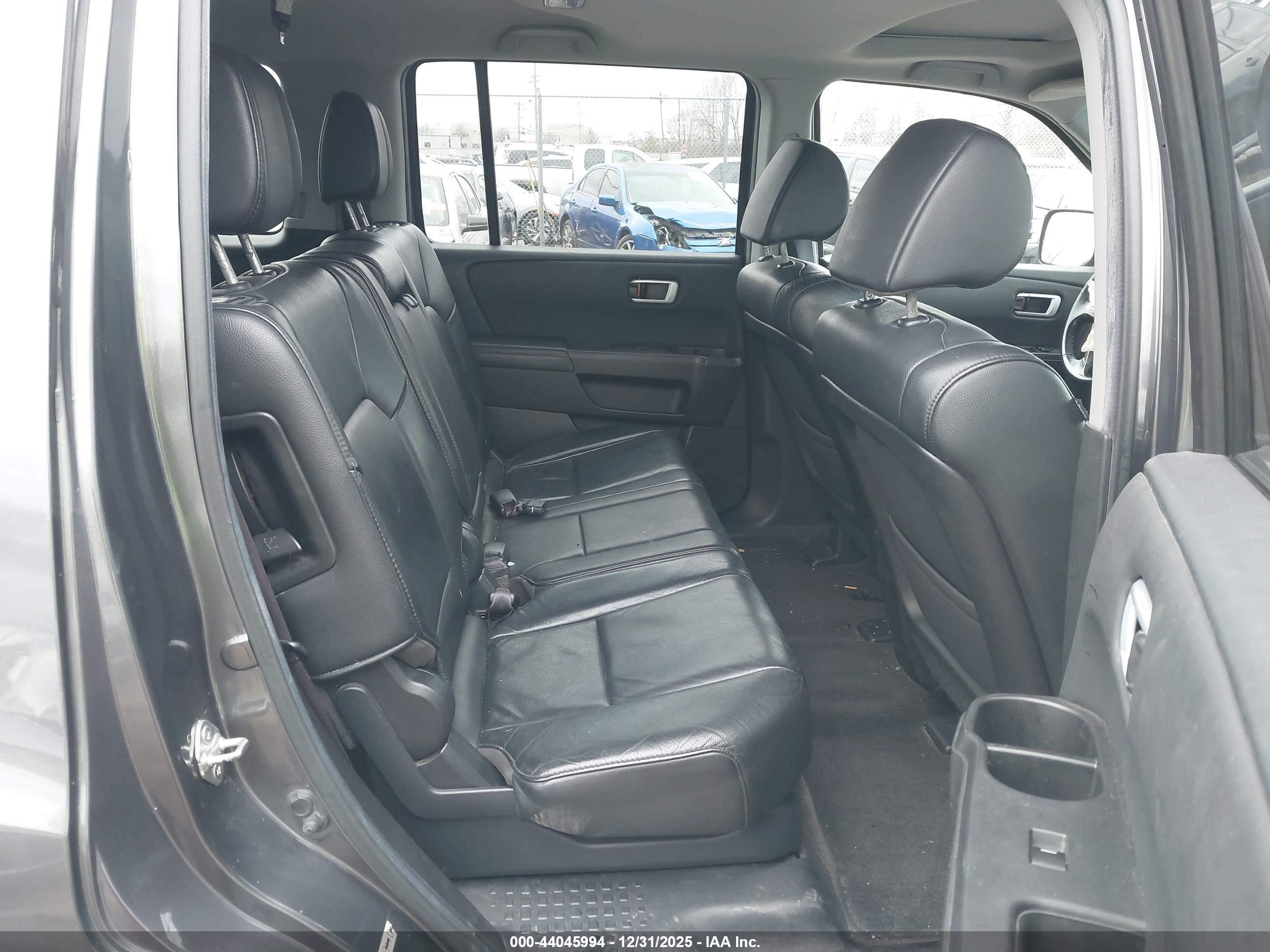 HONDA PILOT image 8