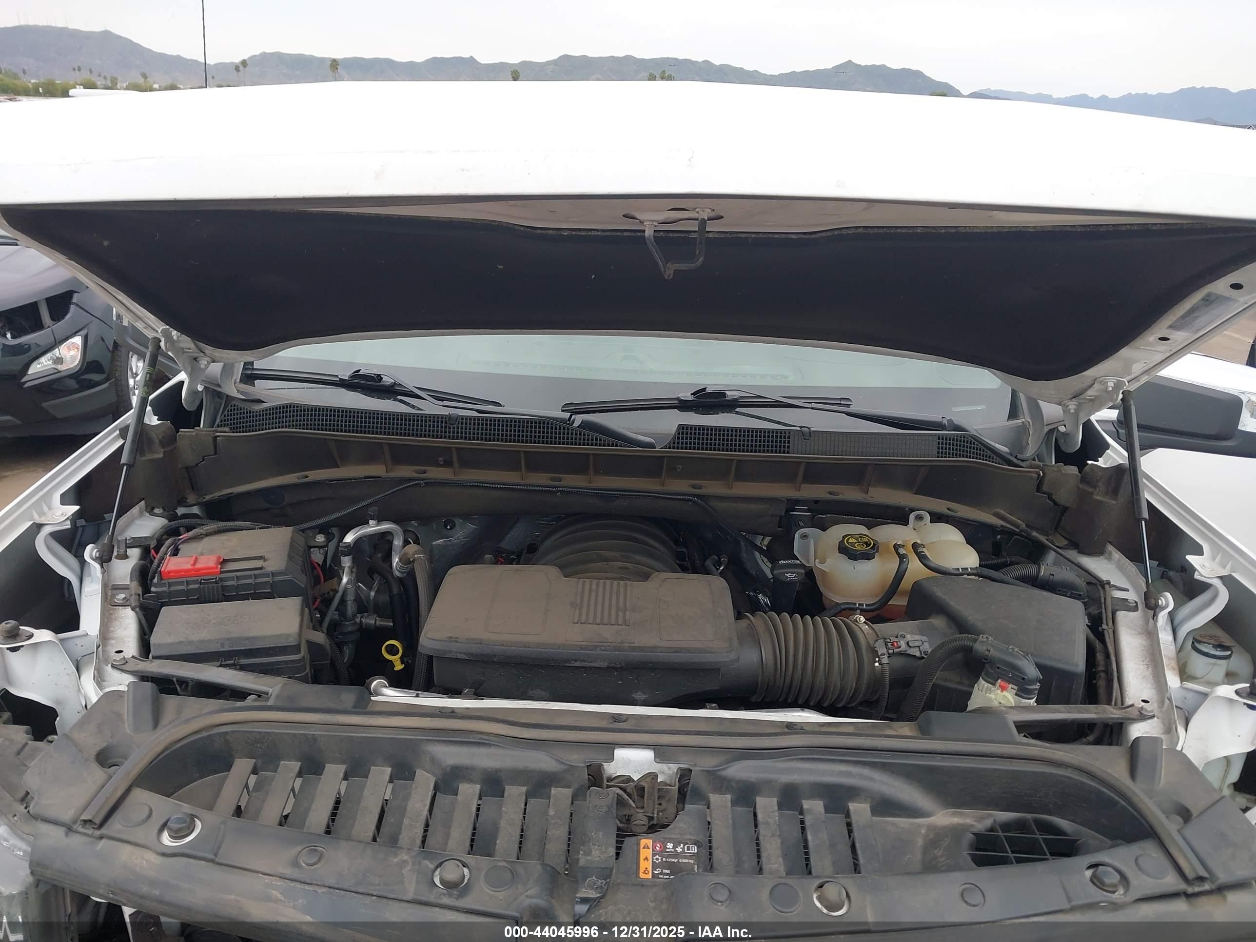 CHEVROLET SILVERADO image 10