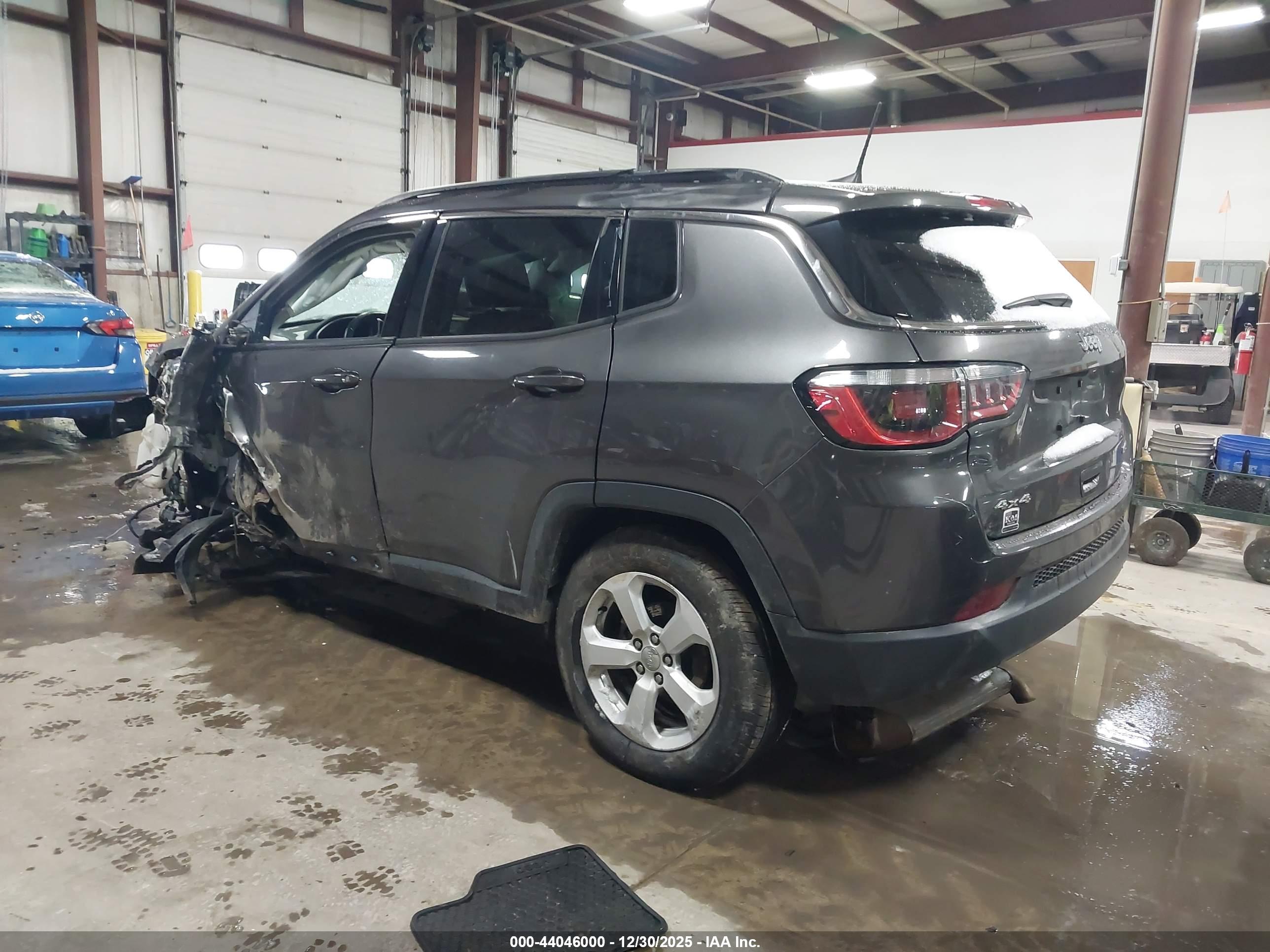 JEEP COMPASS image 3