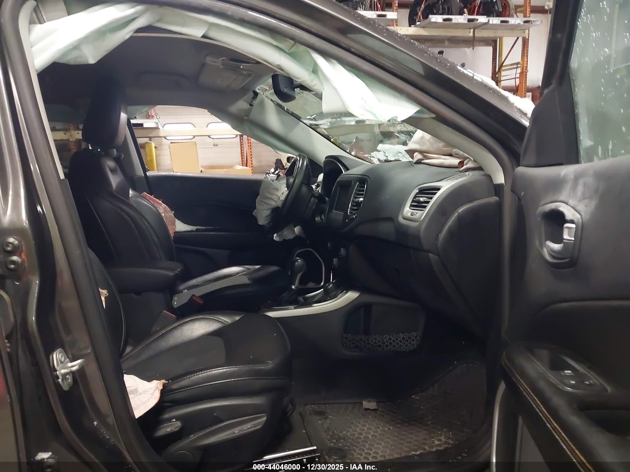 JEEP COMPASS image 5