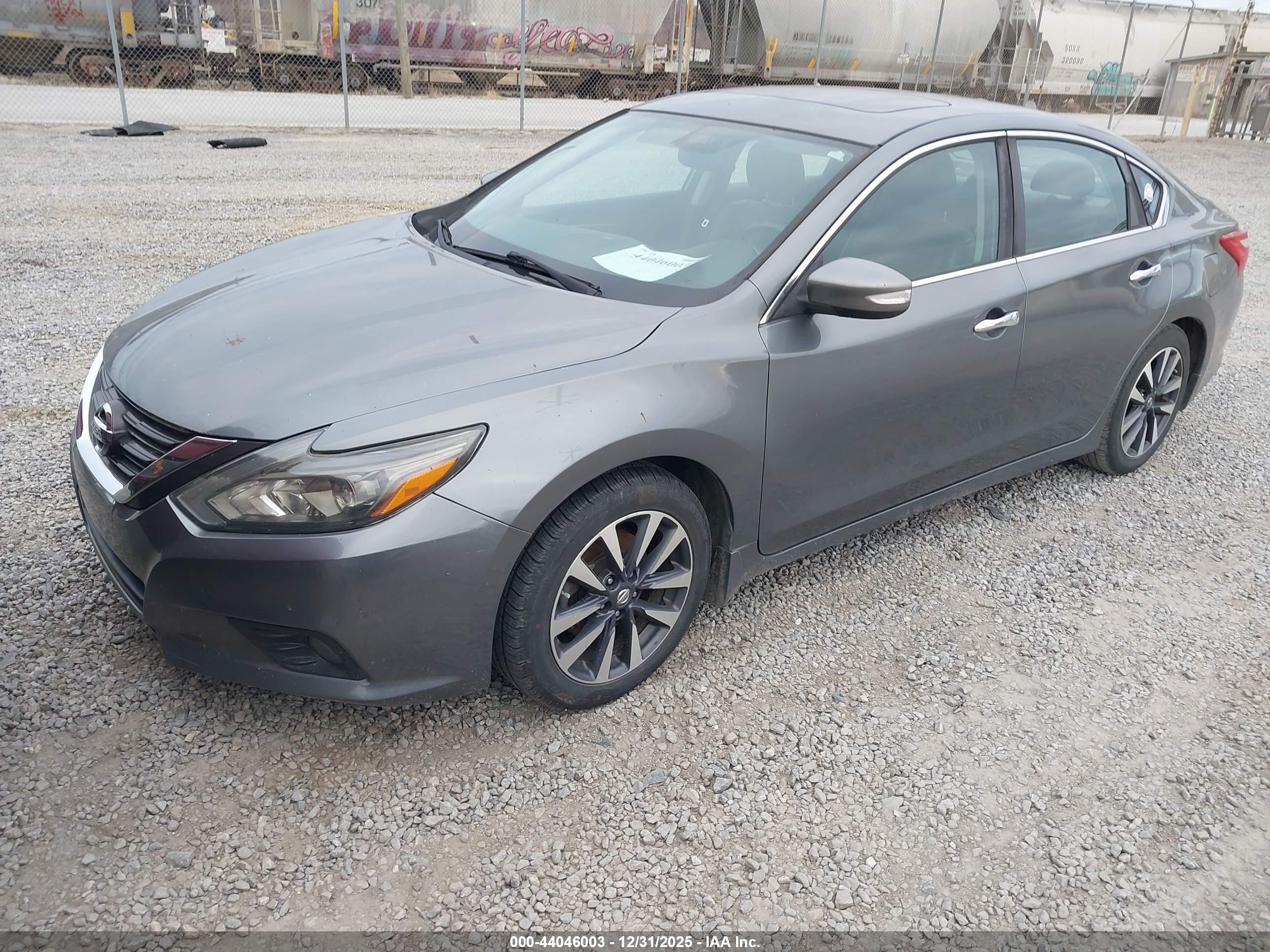 NISSAN ALTIMA image 2