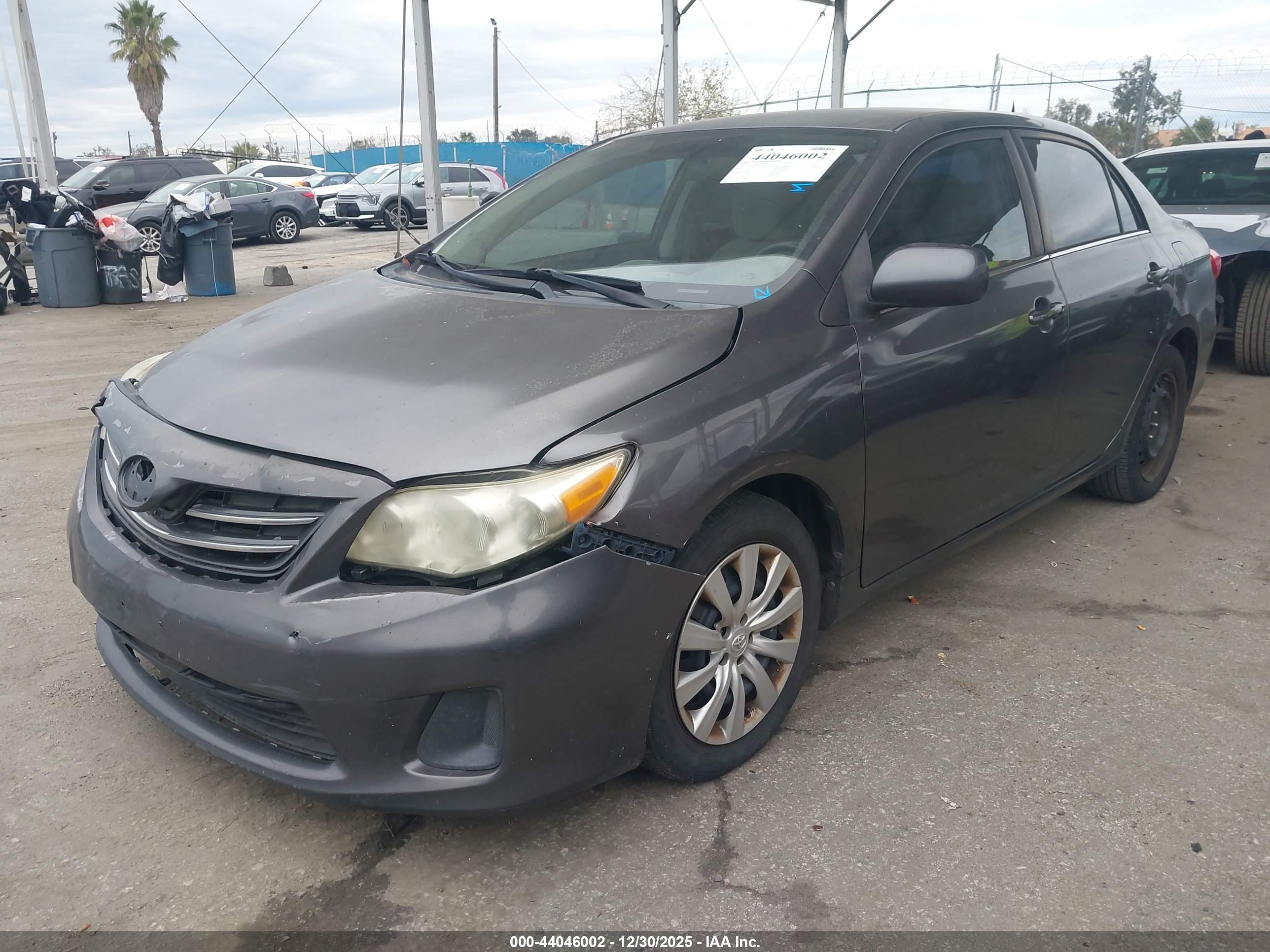 TOYOTA COROLLA image 2