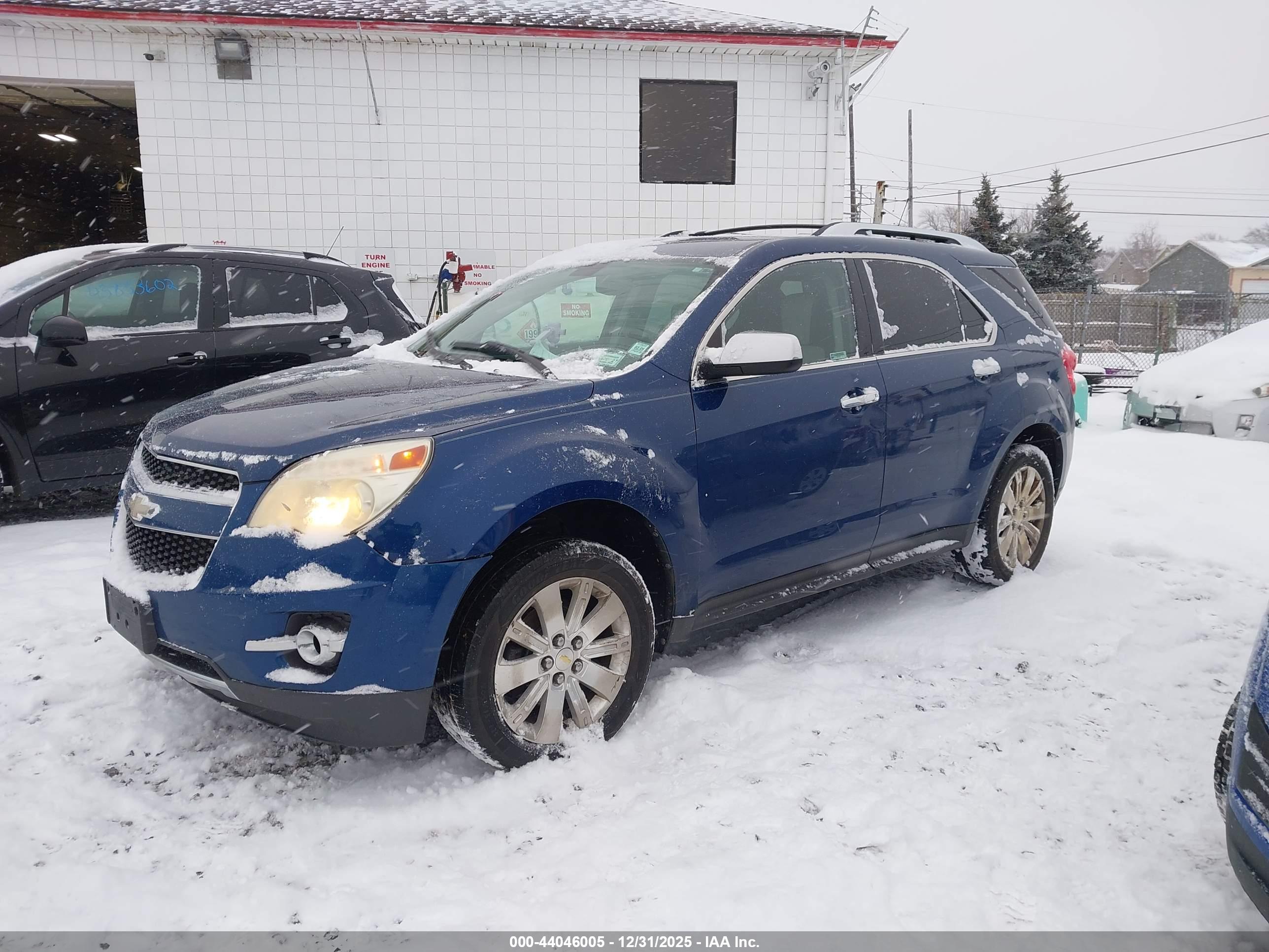 CHEVROLET EQUINOX image 2