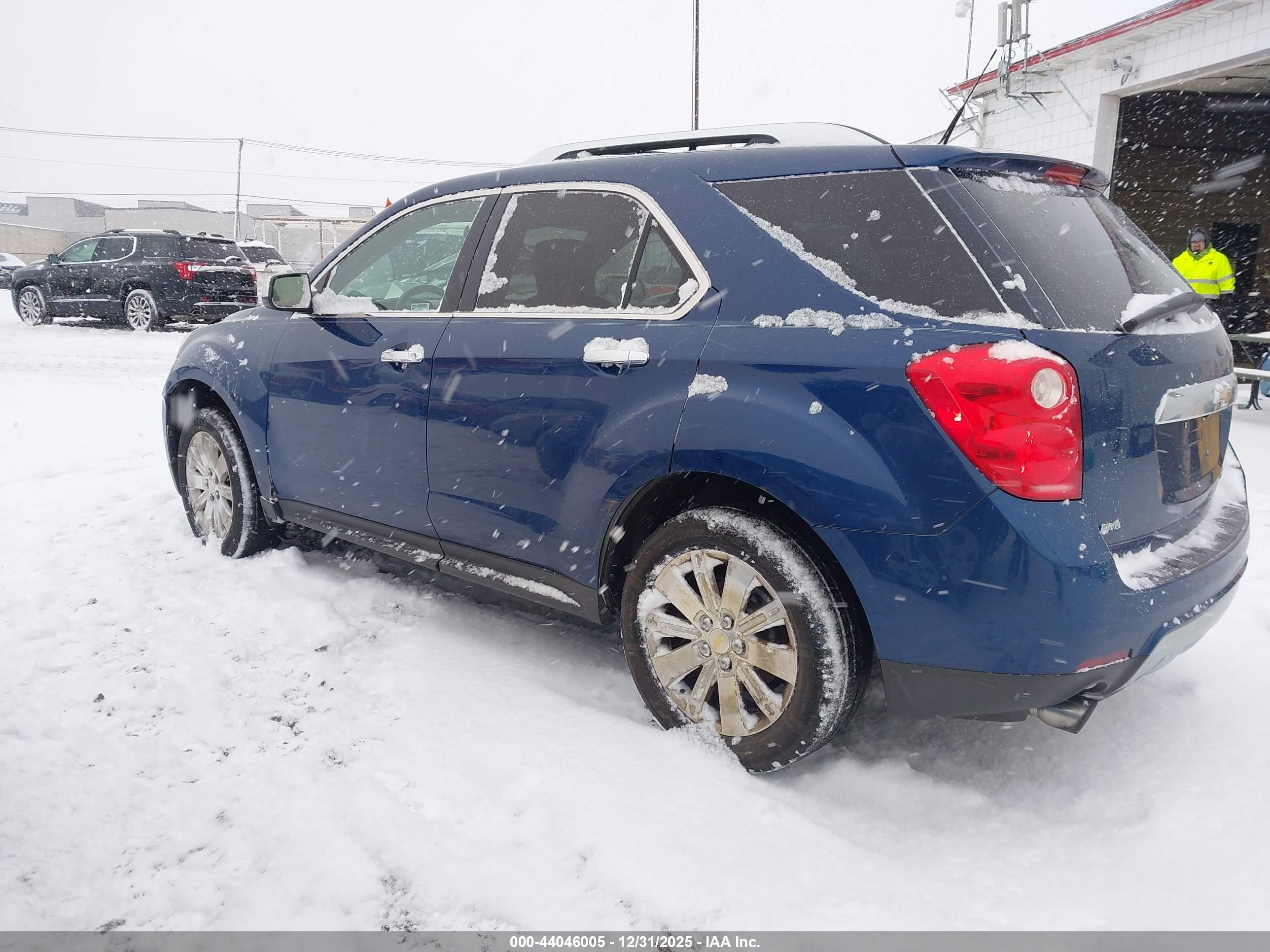 CHEVROLET EQUINOX image 3