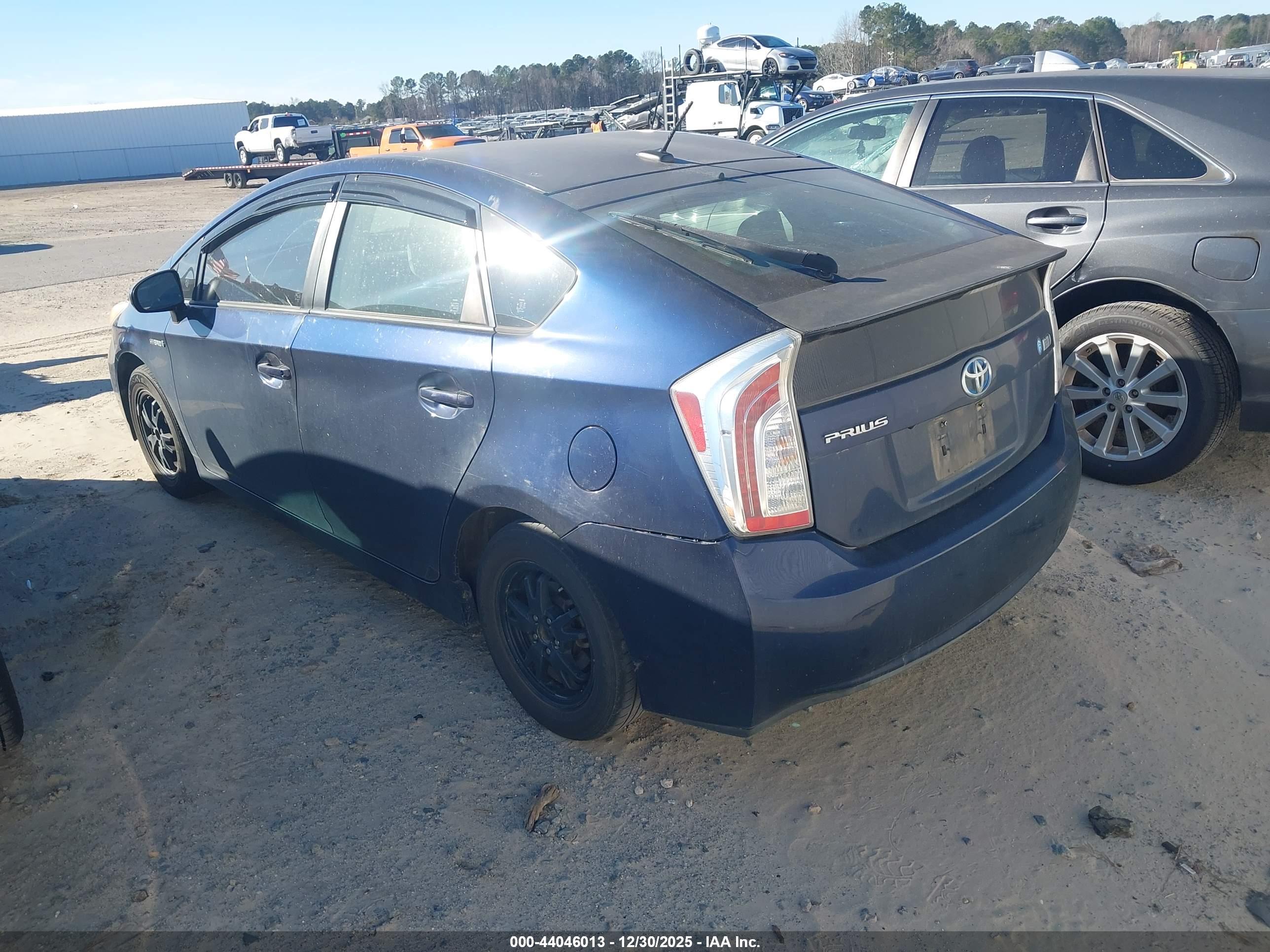 TOYOTA PRIUS image 3