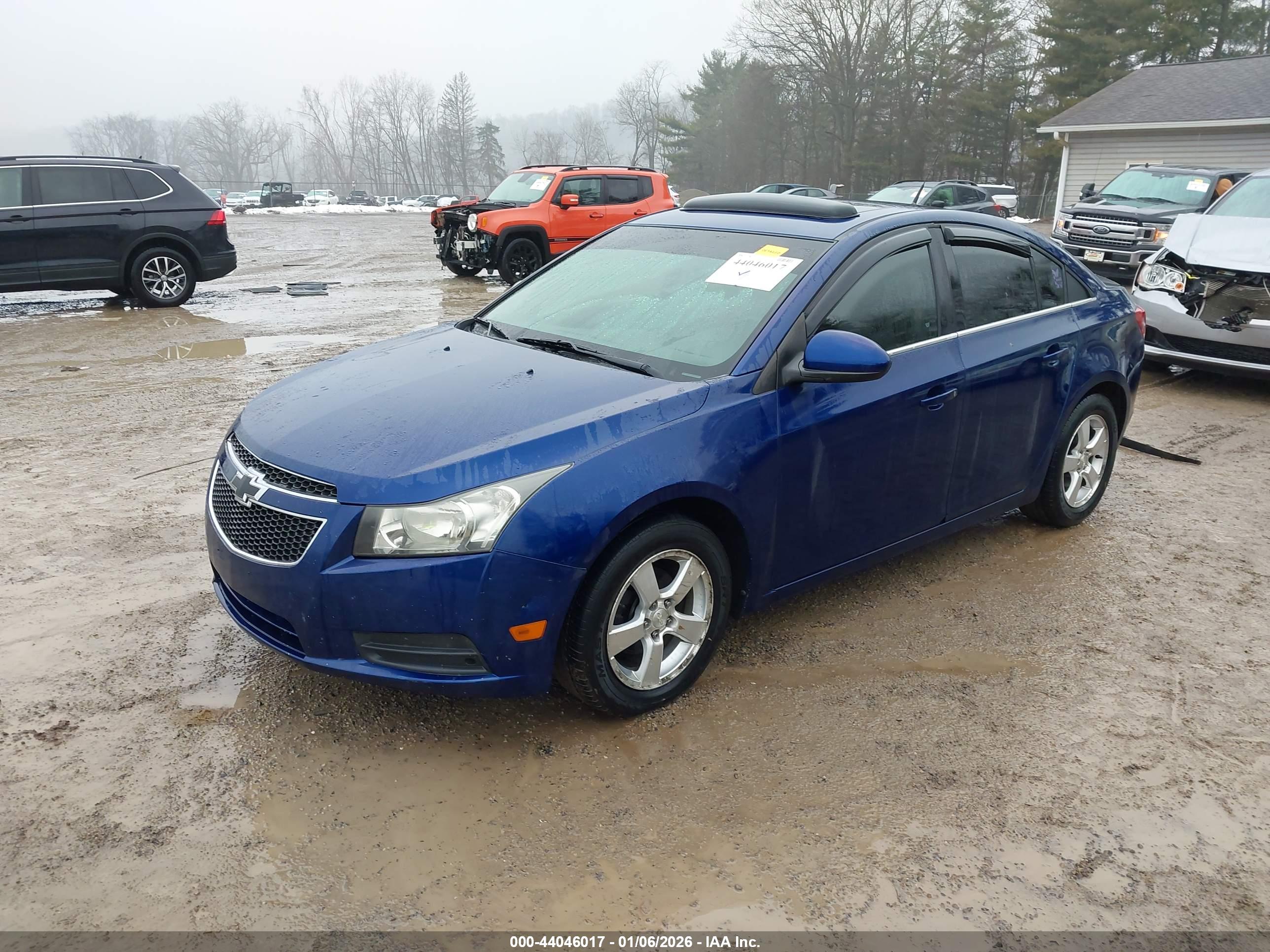 CHEVROLET CRUZE image 2