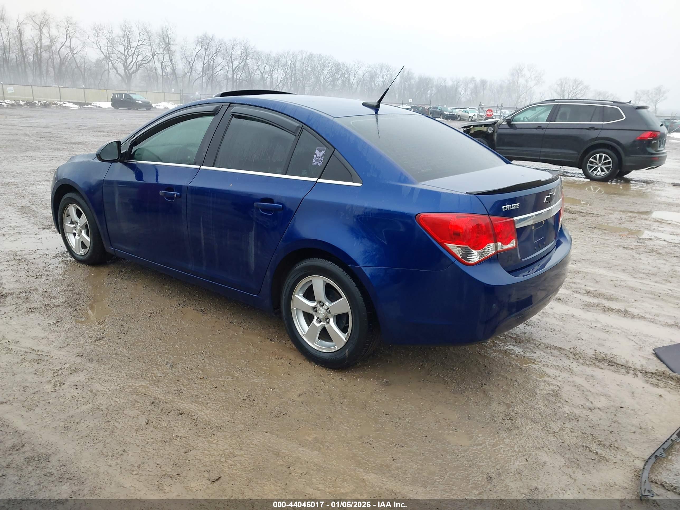 CHEVROLET CRUZE image 3