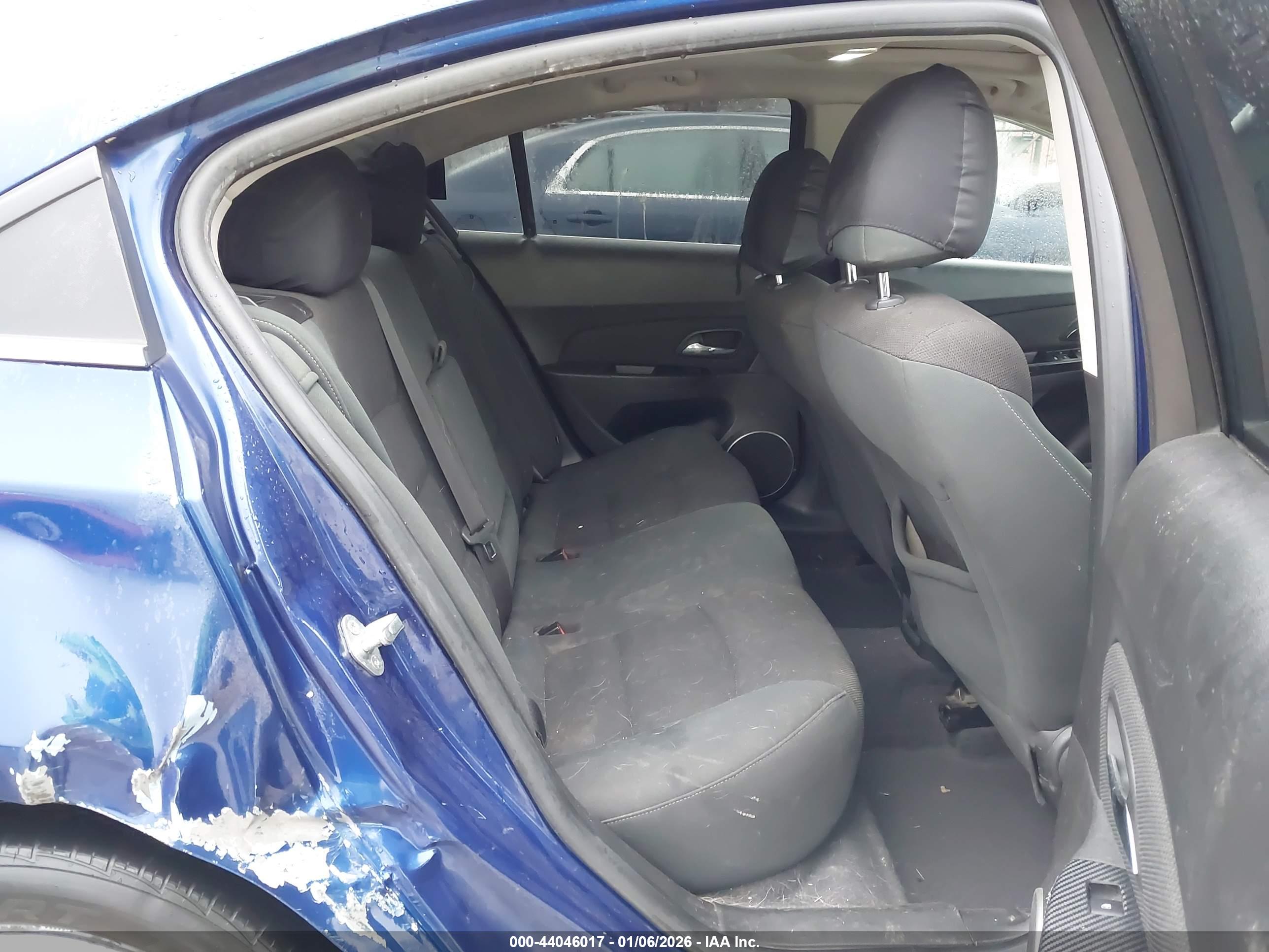 CHEVROLET CRUZE image 8