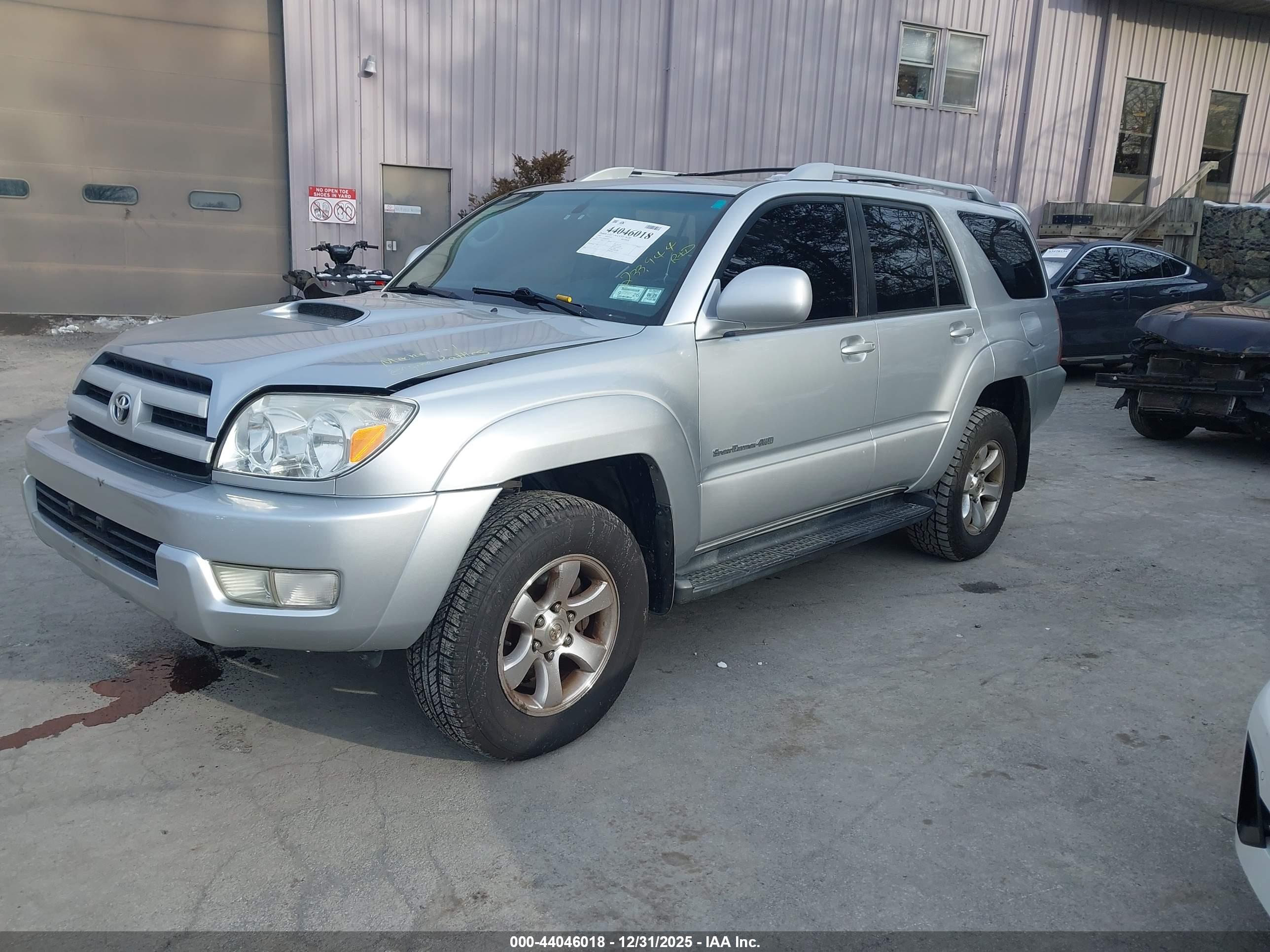 TOYOTA 4RUNNER image 2