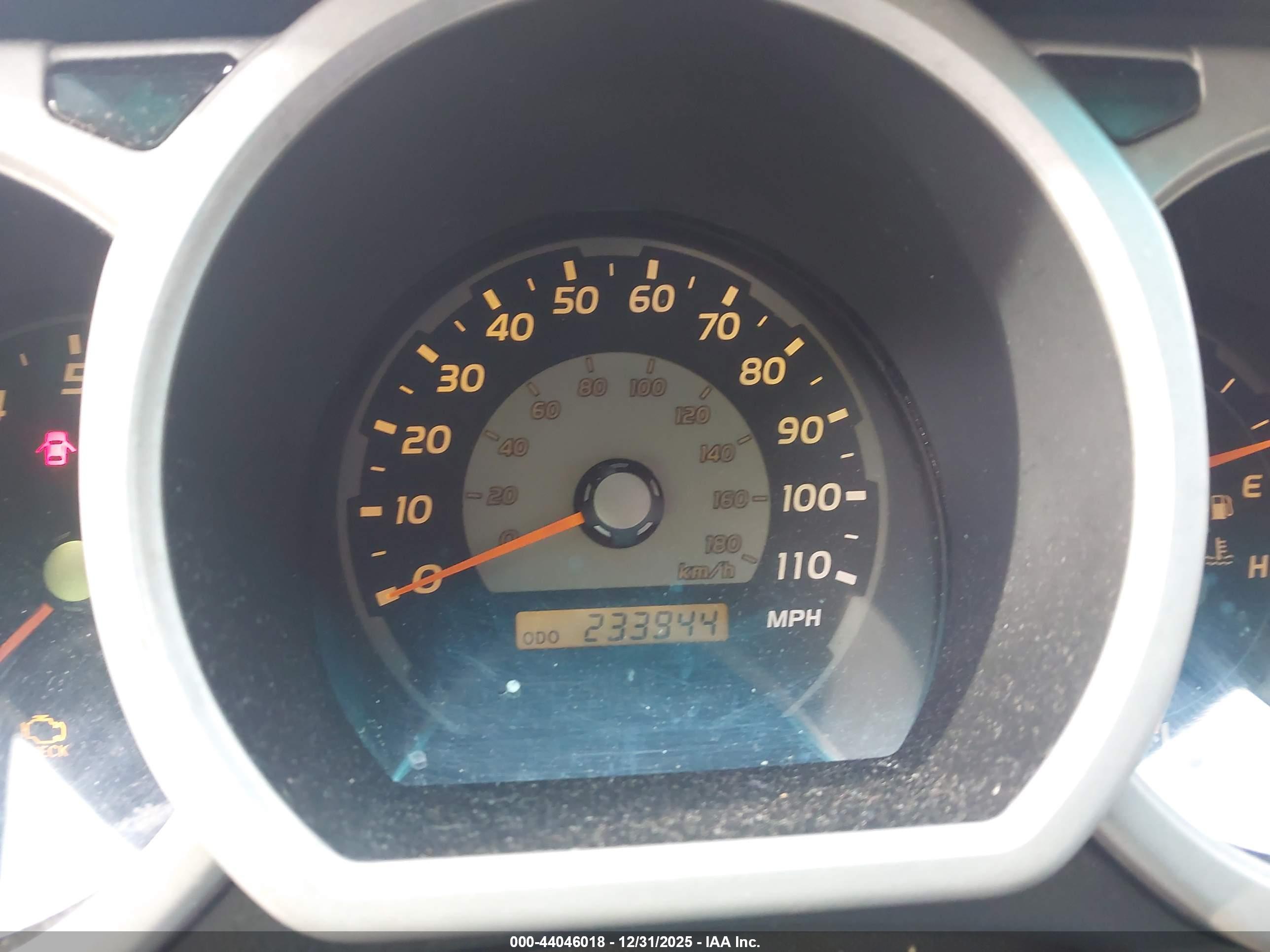 TOYOTA 4RUNNER image 7