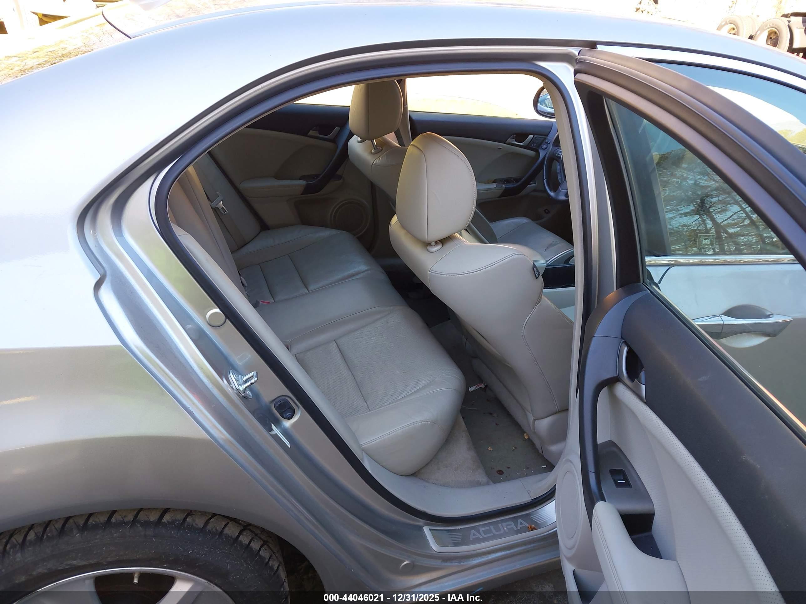 ACURA TSX image 8