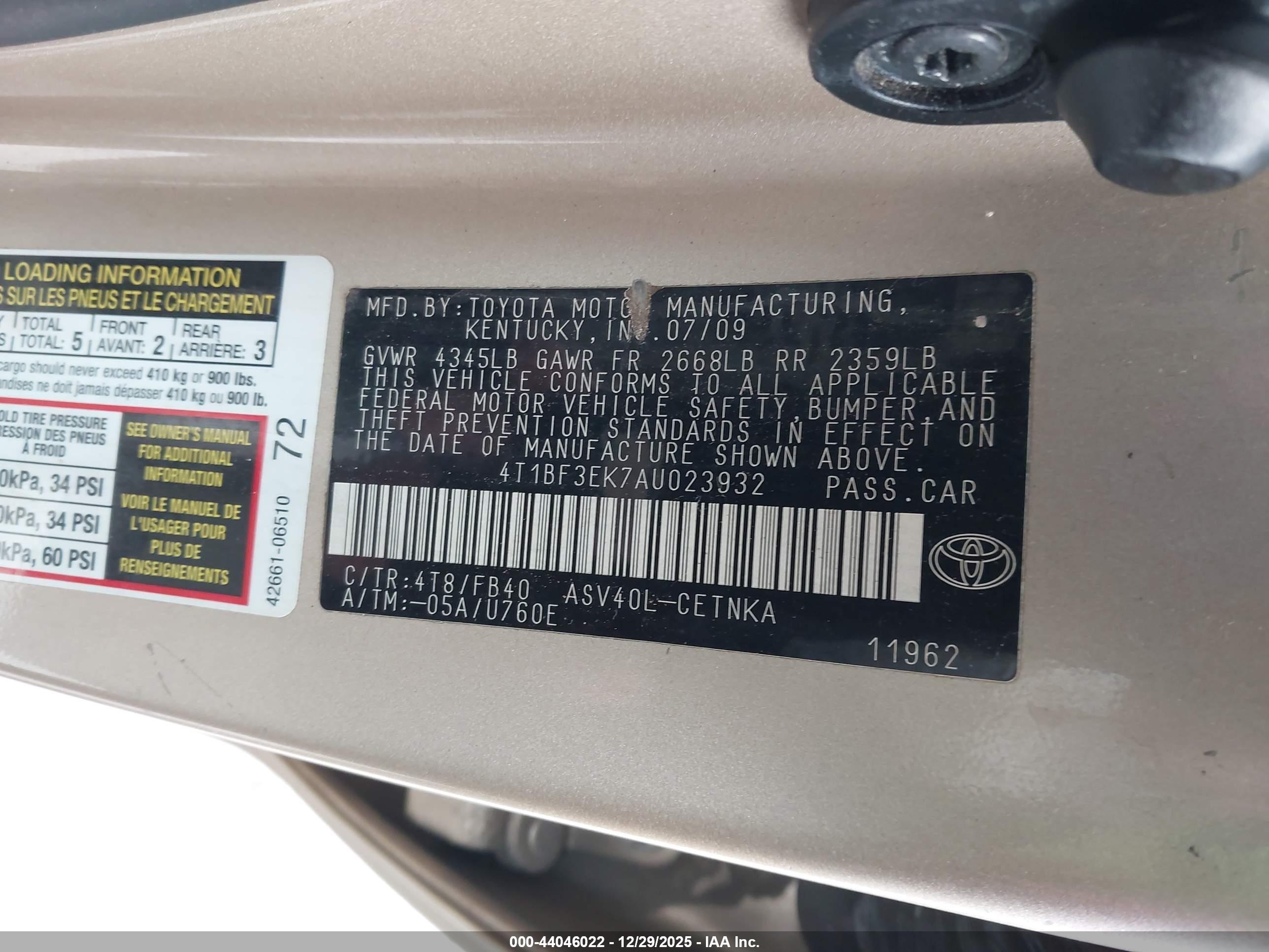 TOYOTA CAMRY image 9