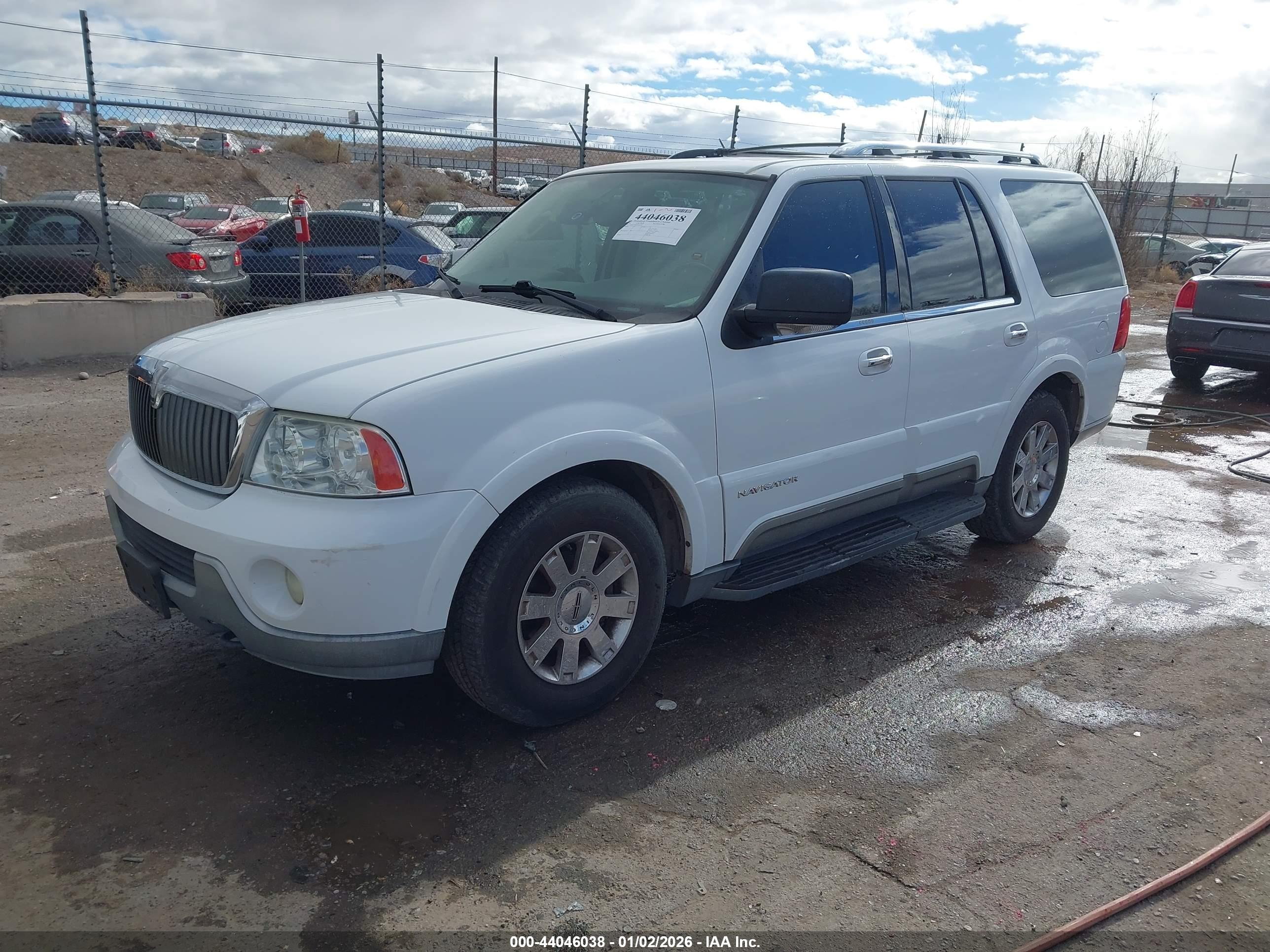 LINCOLN NAVIGATOR image 2