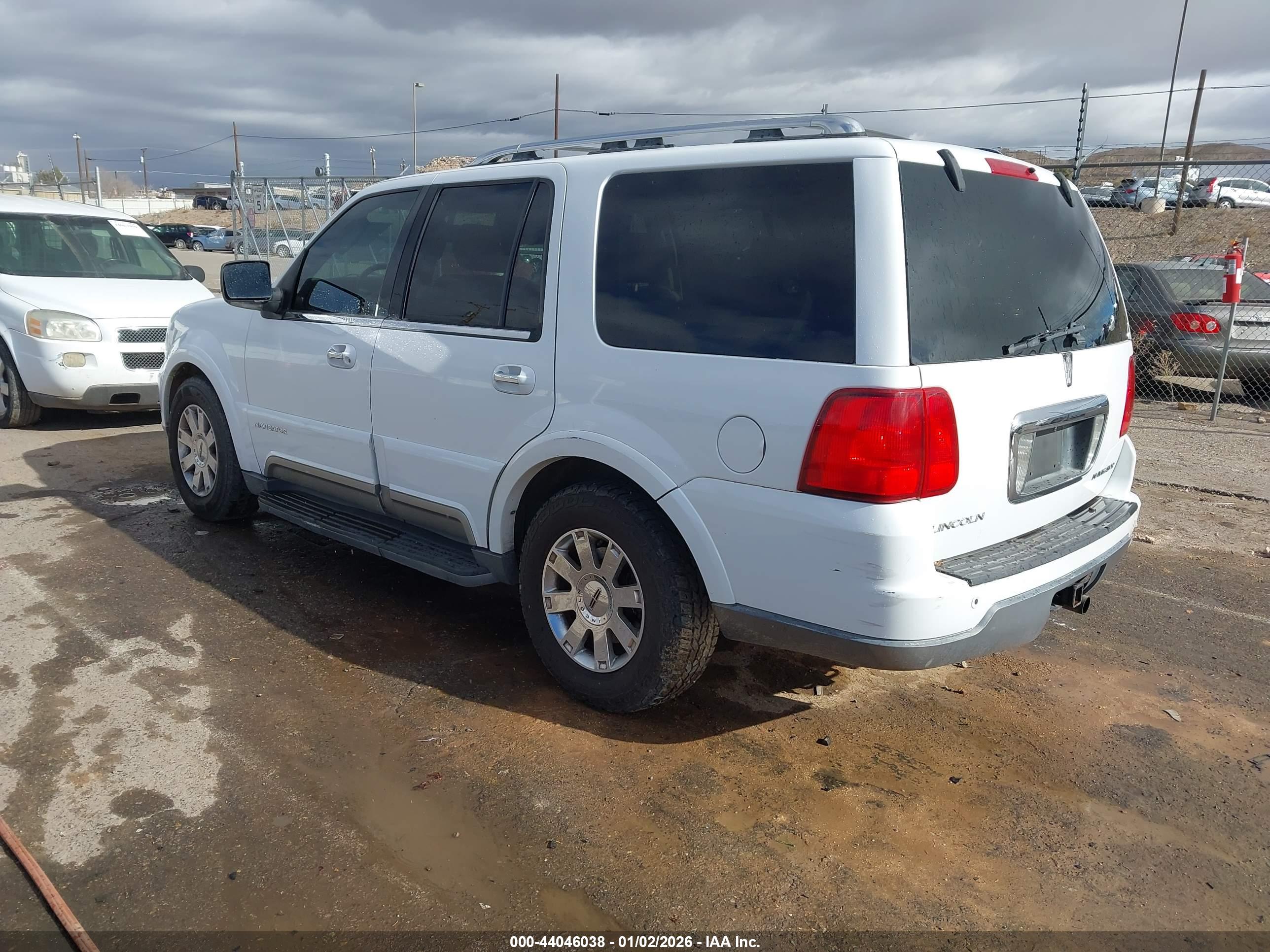 LINCOLN NAVIGATOR image 3