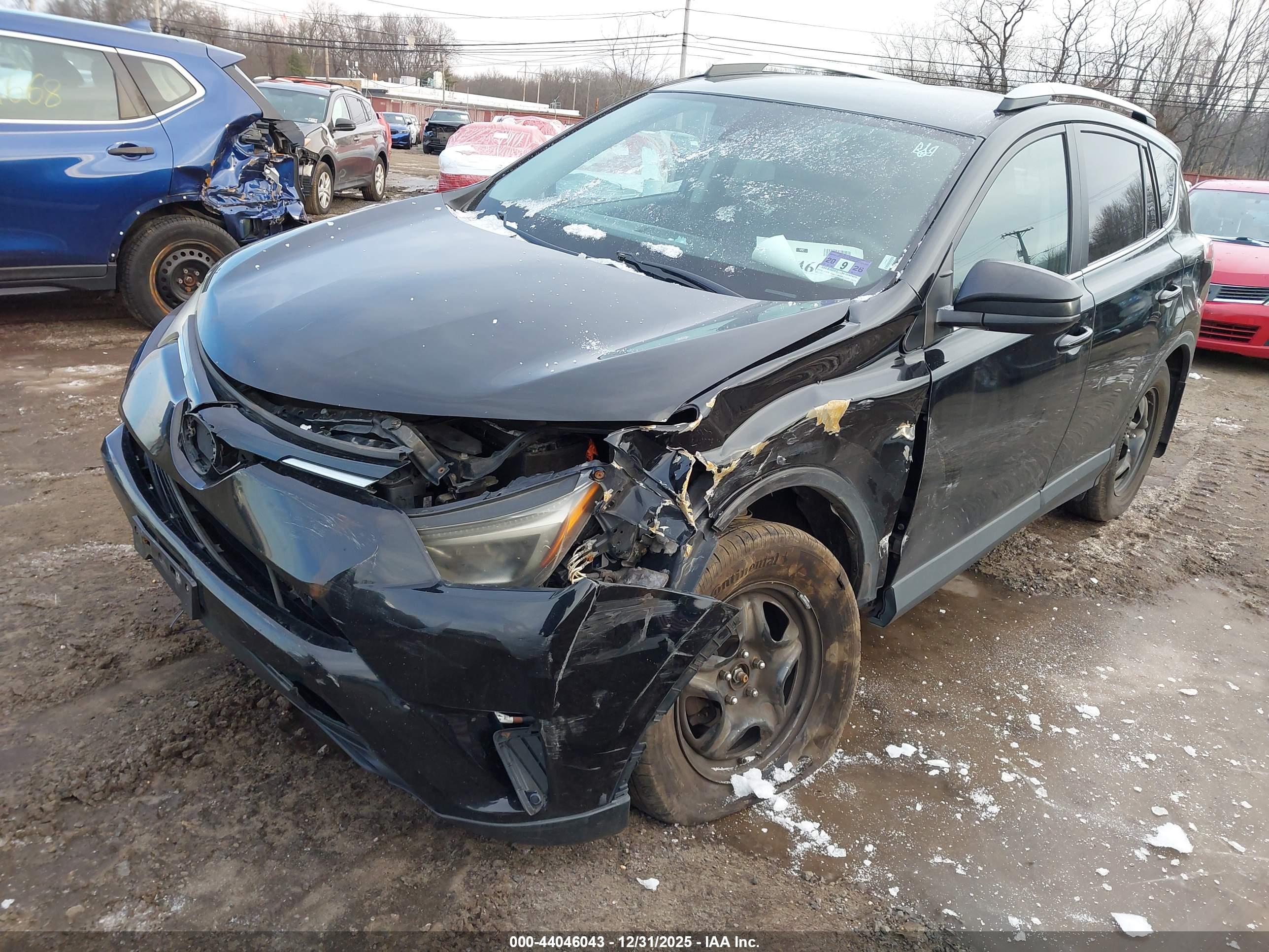 TOYOTA RAV4 image 2