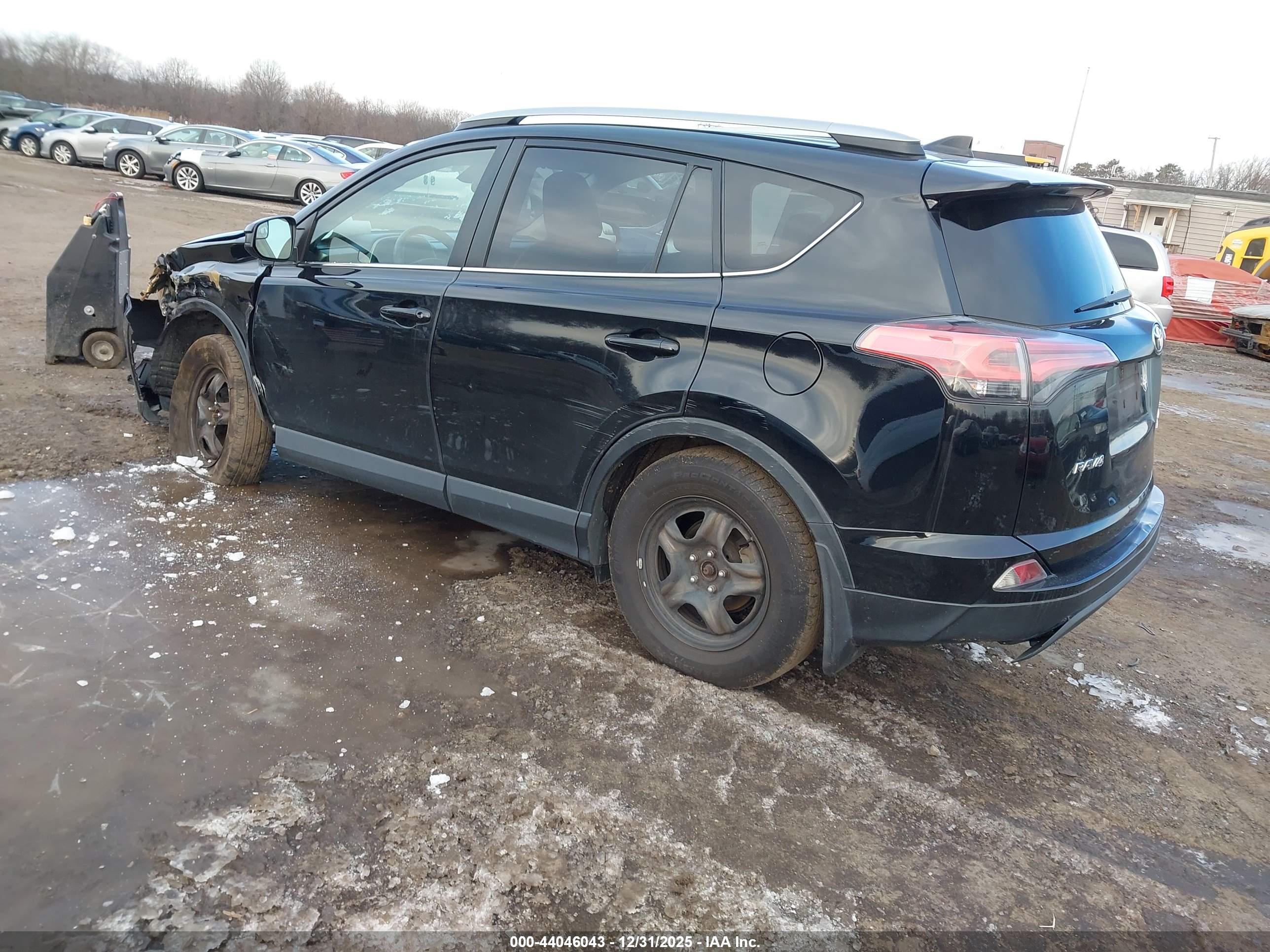 TOYOTA RAV4 image 3