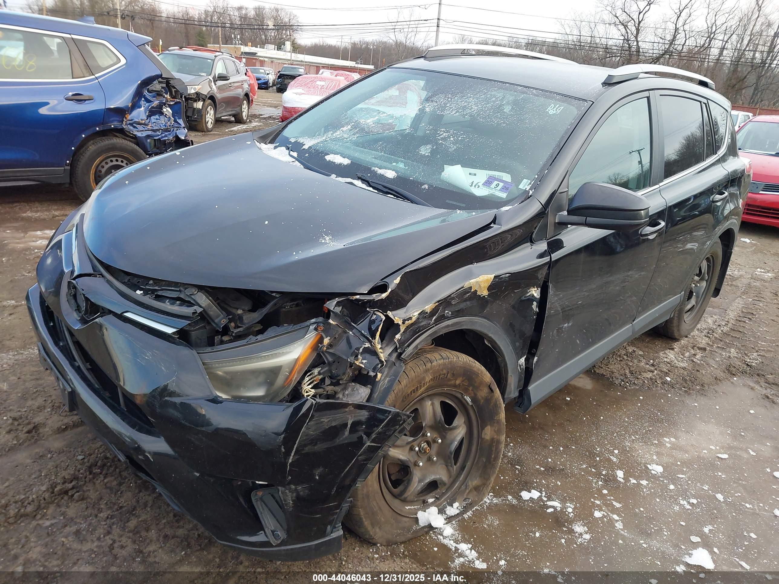 TOYOTA RAV4 image 6