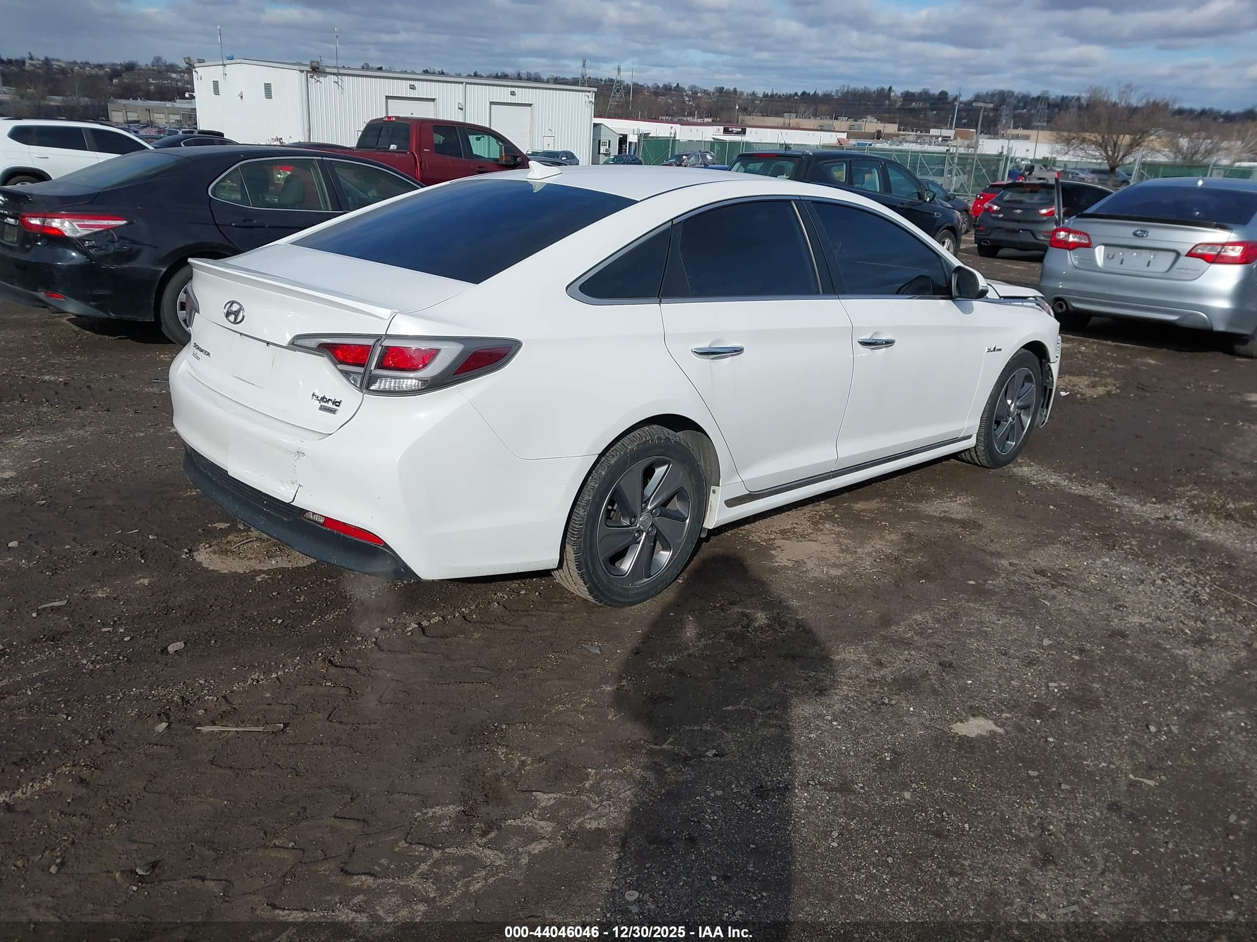HYUNDAI SONATA image 4
